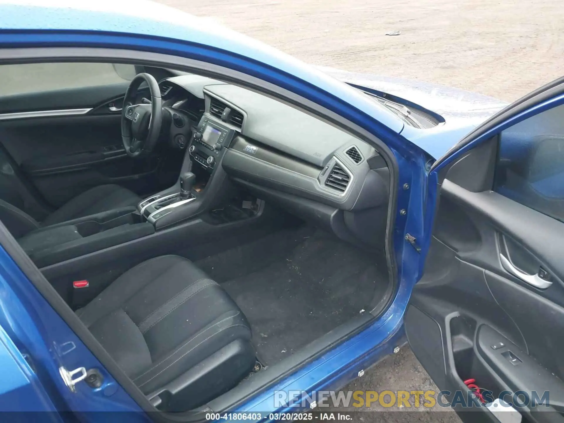 5 Photograph of a damaged car 19XFC2F64KE029682 HONDA CIVIC 2019