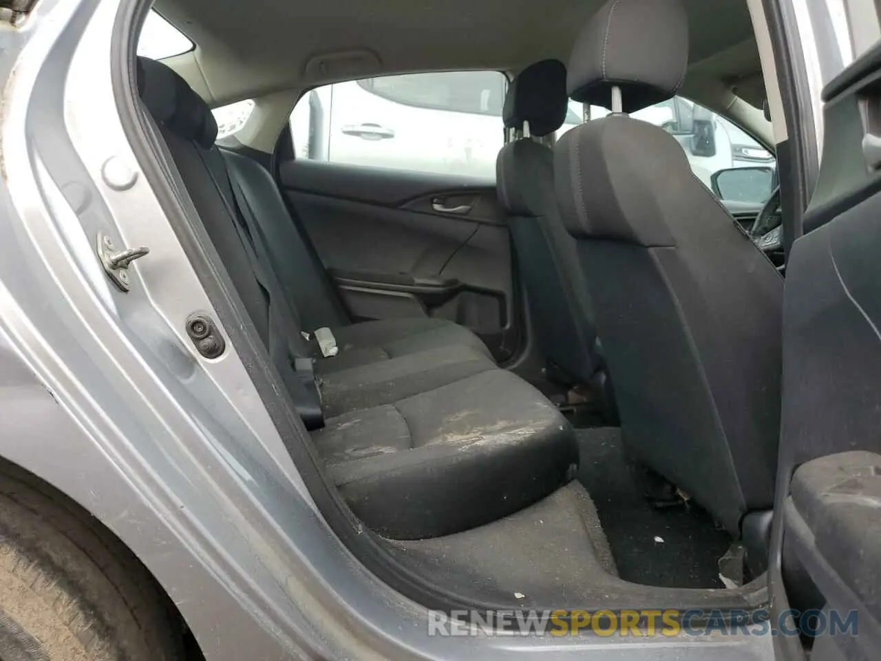 10 Photograph of a damaged car 19XFC2F64KE205050 HONDA CIVIC 2019