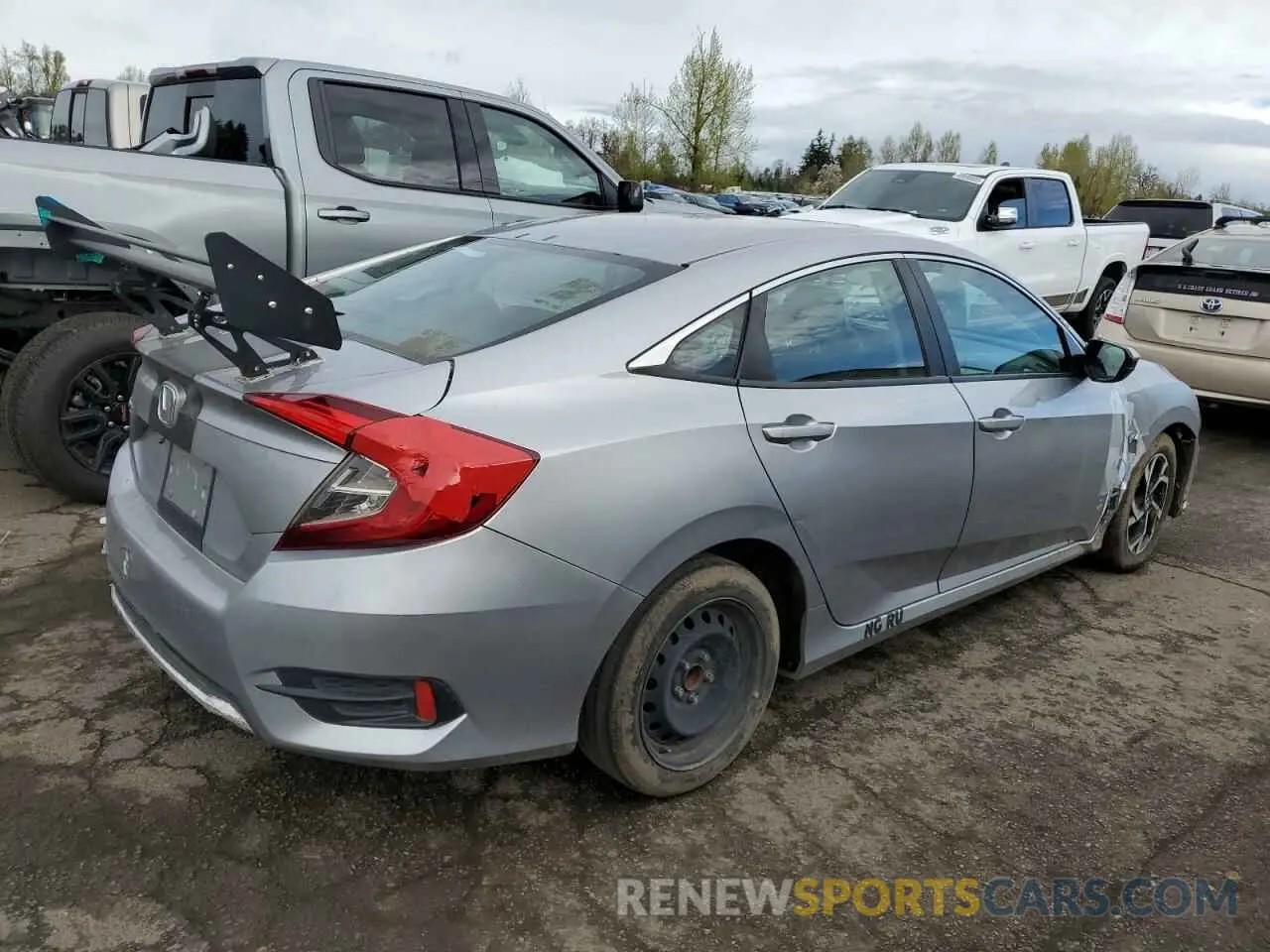 3 Photograph of a damaged car 19XFC2F64KE205050 HONDA CIVIC 2019