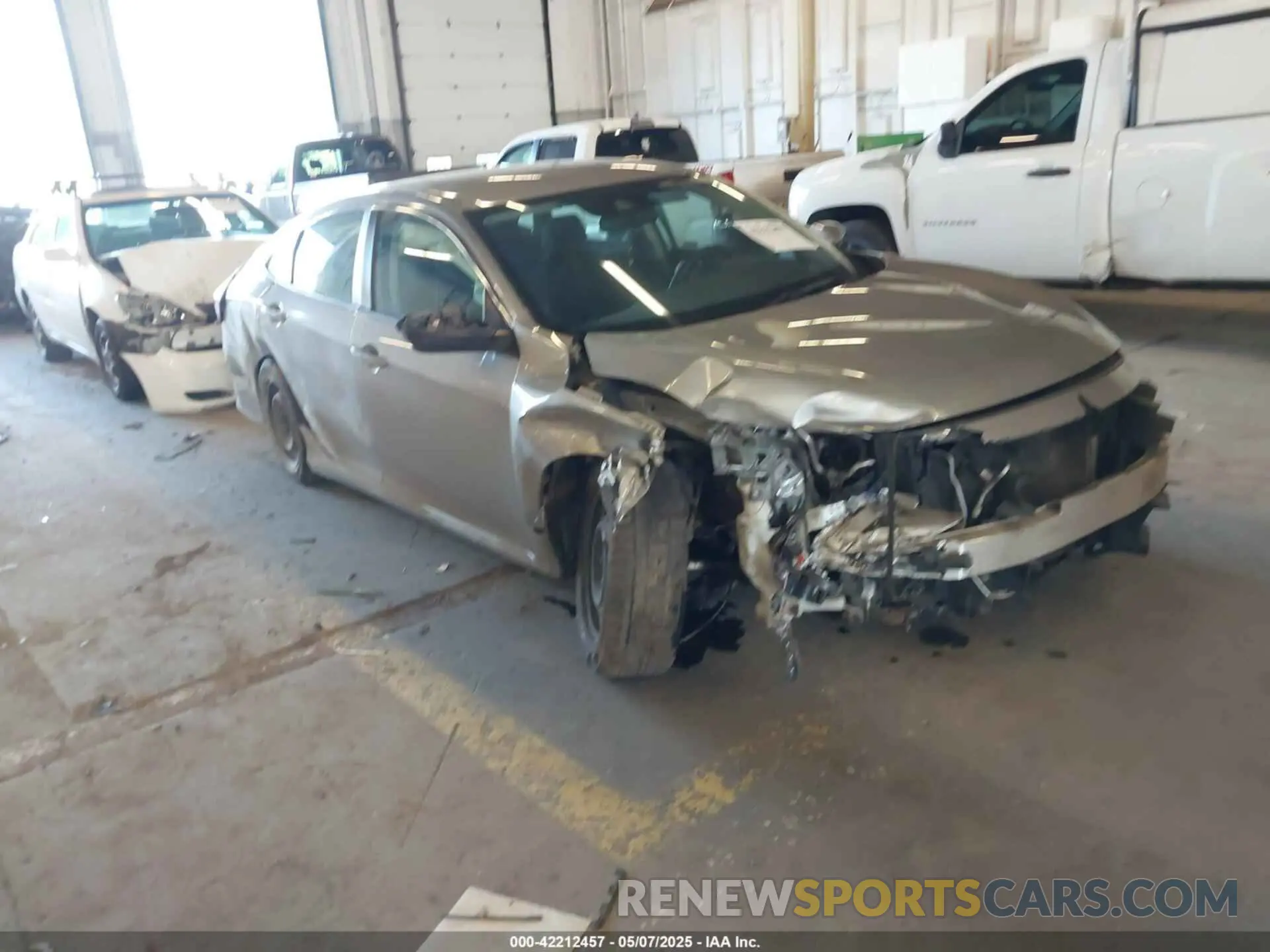 1 Photograph of a damaged car 19XFC2F64KE208210 HONDA CIVIC 2019