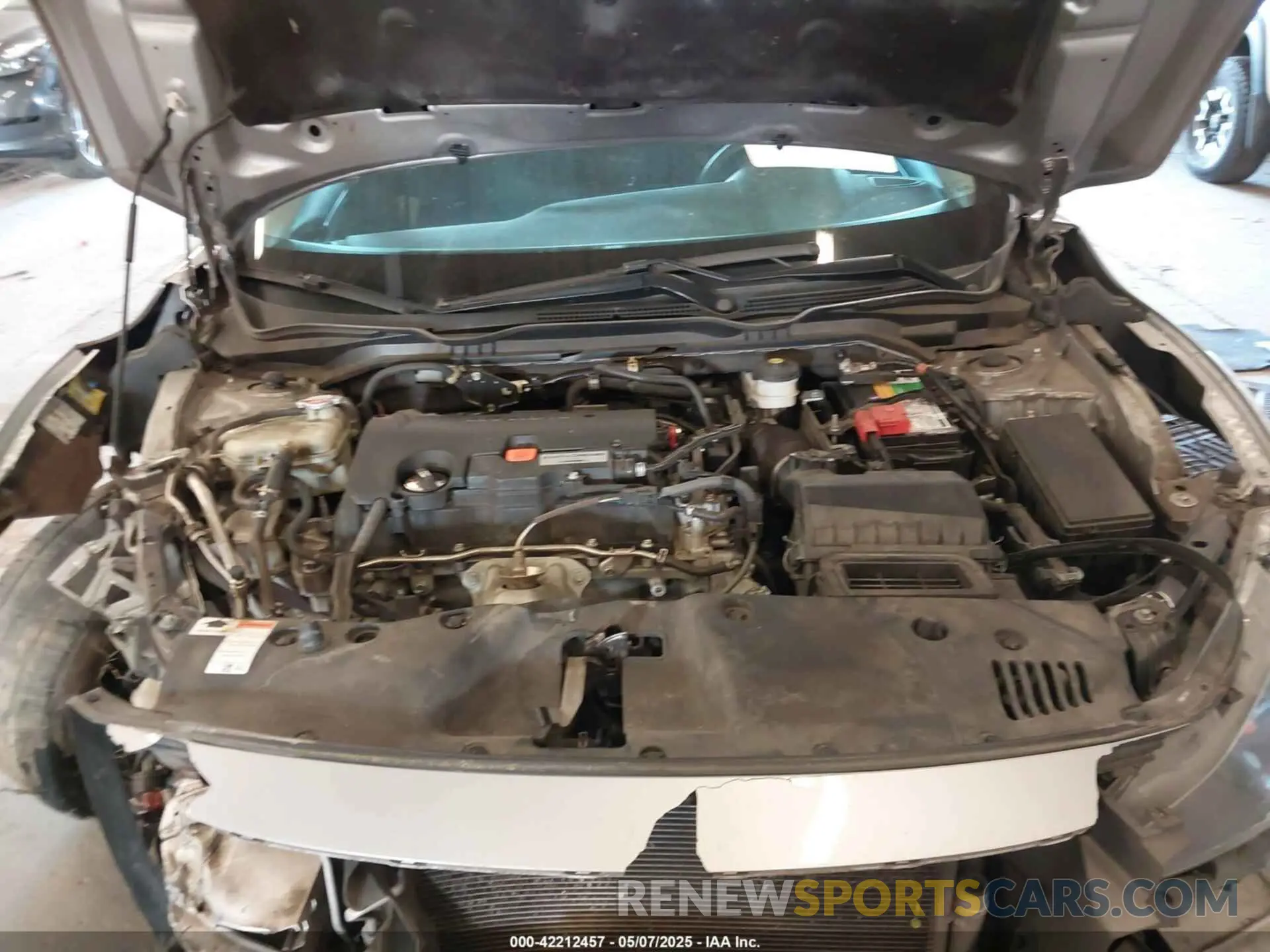 10 Photograph of a damaged car 19XFC2F64KE208210 HONDA CIVIC 2019