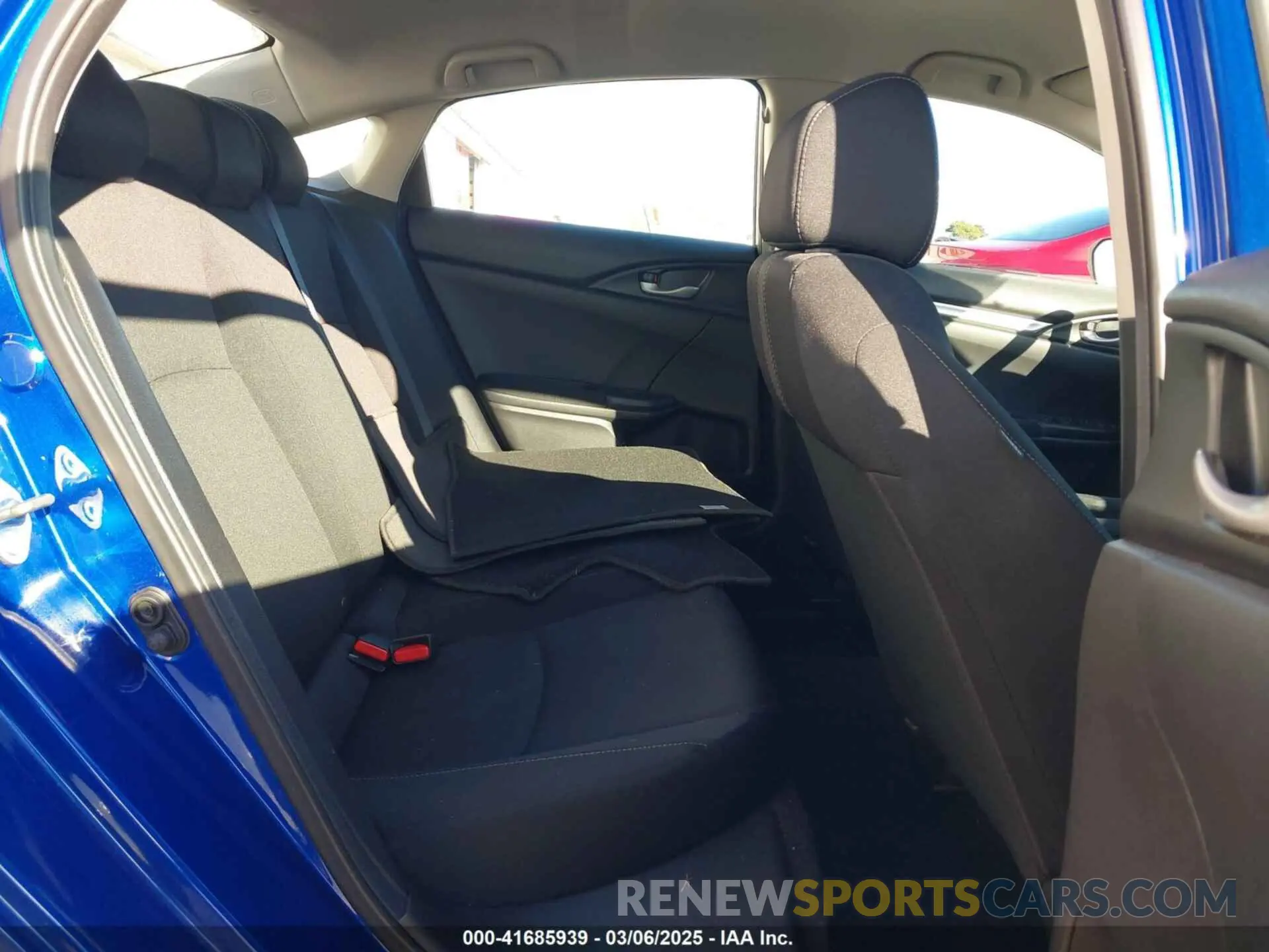 8 Photograph of a damaged car 19XFC2F64KE213388 HONDA CIVIC 2019