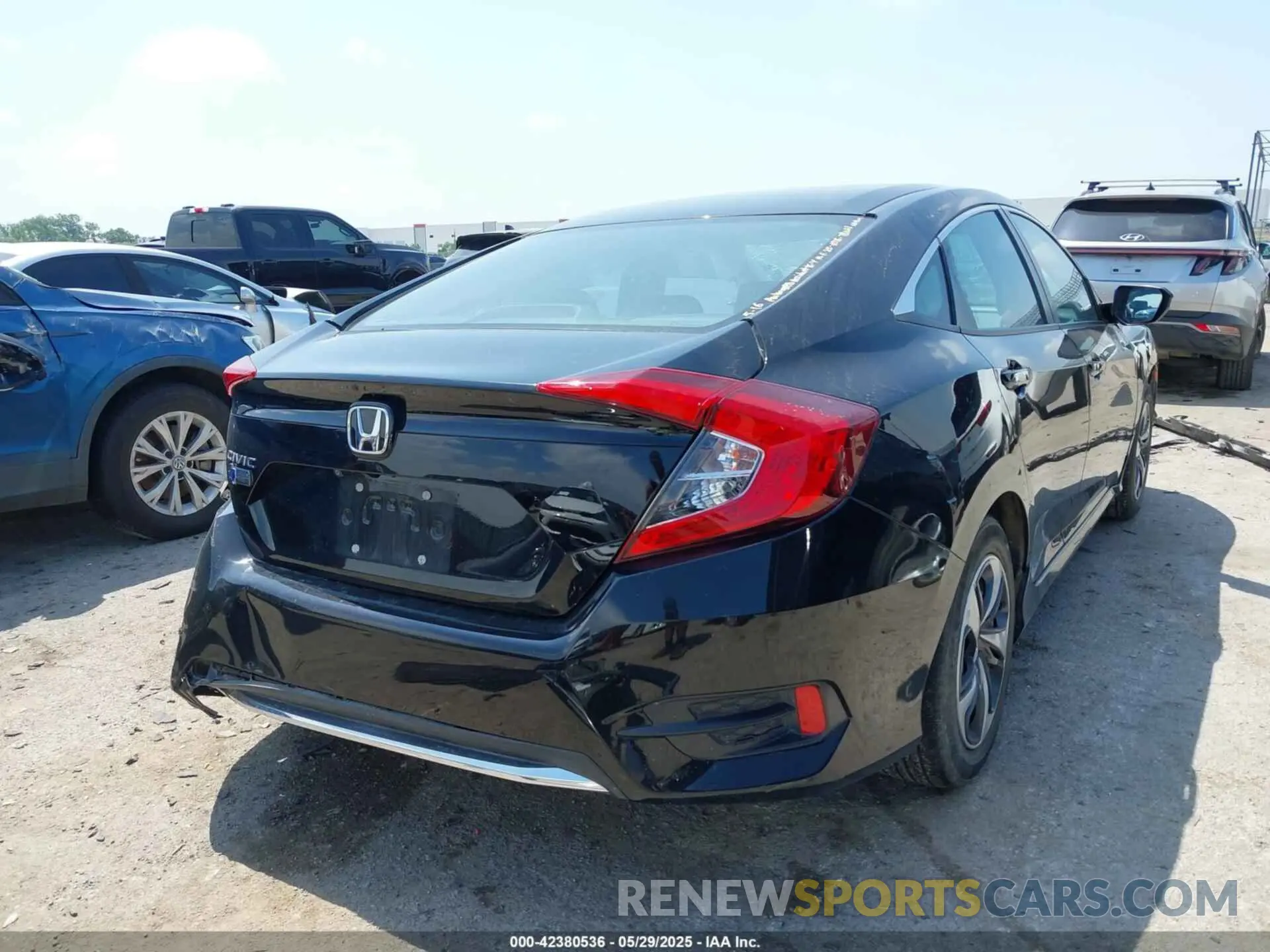 4 Photograph of a damaged car 19XFC2F65KE000658 HONDA CIVIC 2019