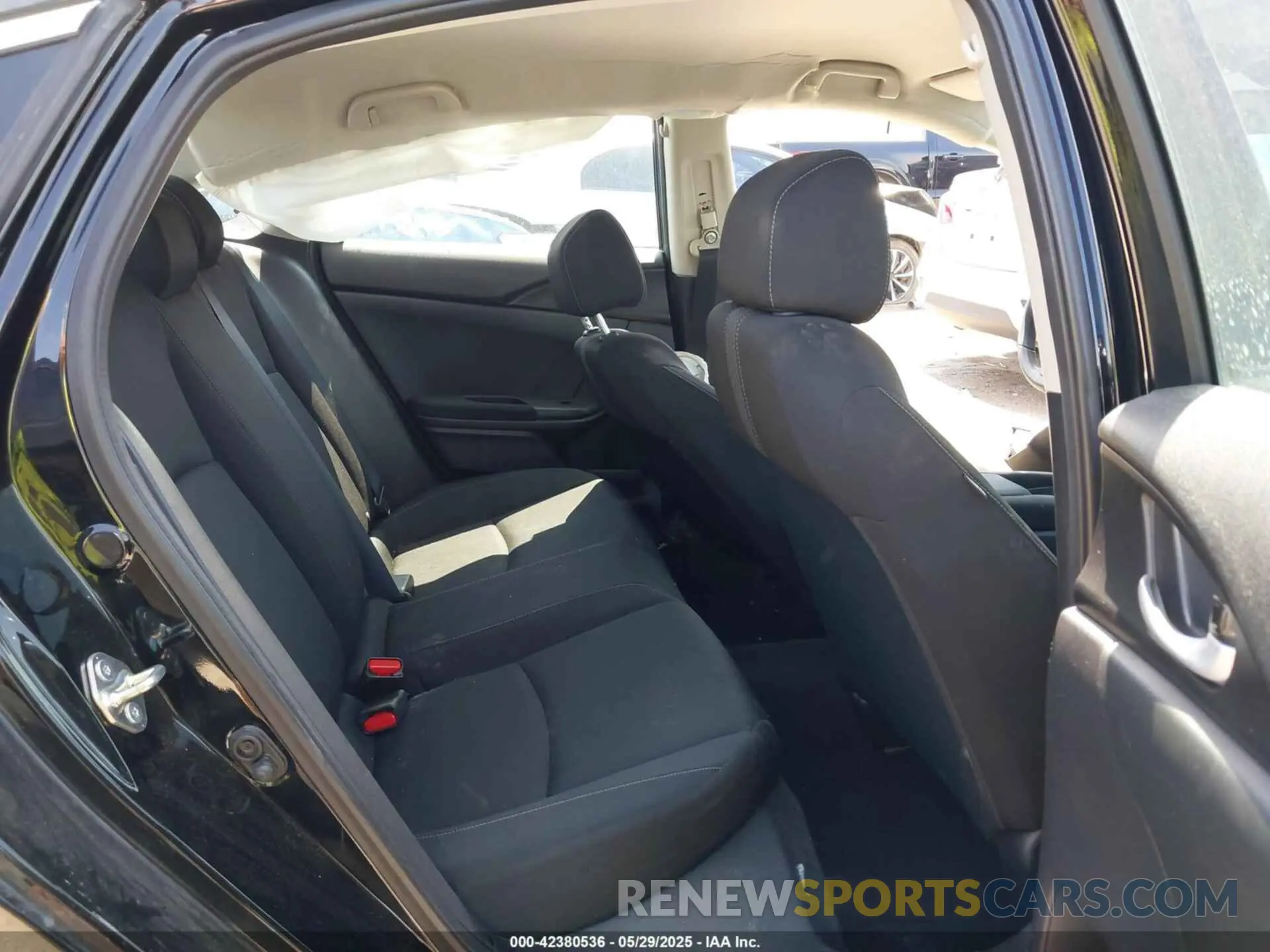 8 Photograph of a damaged car 19XFC2F65KE000658 HONDA CIVIC 2019