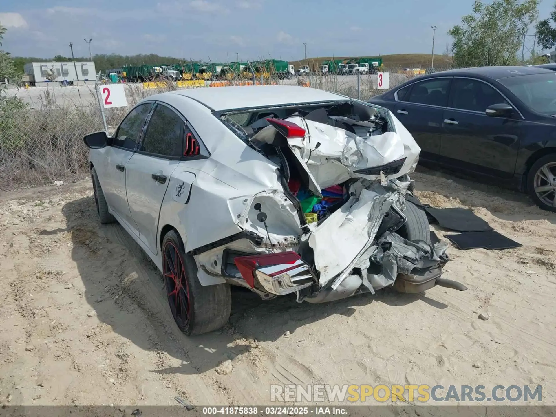 3 Photograph of a damaged car 19XFC2F65KE014995 HONDA CIVIC 2019