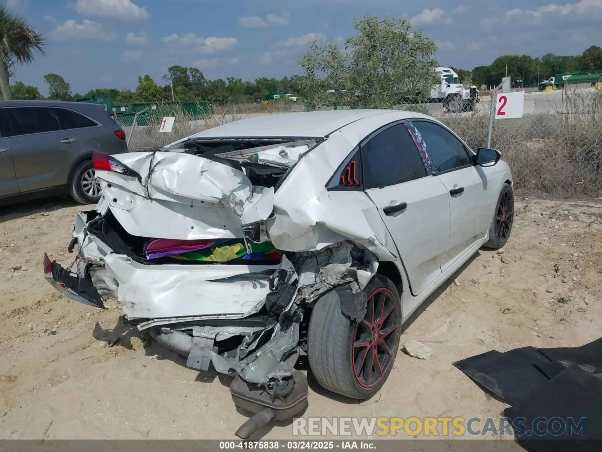 4 Photograph of a damaged car 19XFC2F65KE014995 HONDA CIVIC 2019