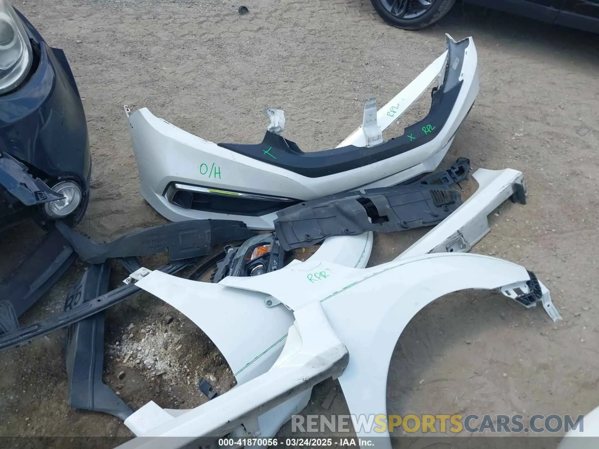 12 Photograph of a damaged car 19XFC2F65KE015967 HONDA CIVIC 2019