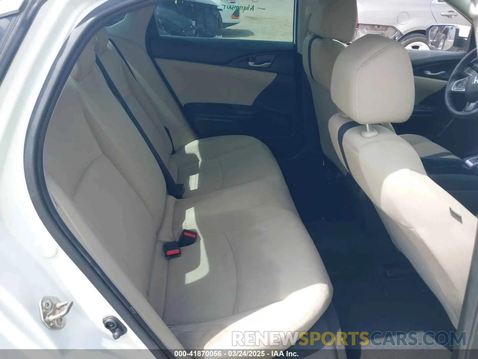 8 Photograph of a damaged car 19XFC2F65KE015967 HONDA CIVIC 2019