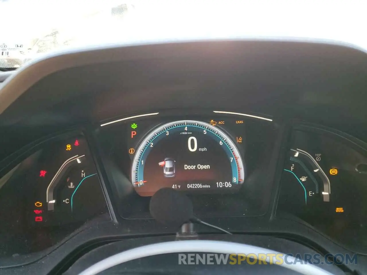 9 Photograph of a damaged car 19XFC2F65KE022661 HONDA CIVIC 2019