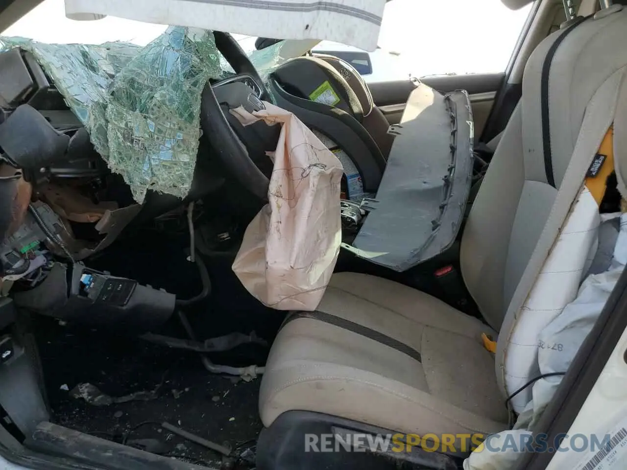 7 Photograph of a damaged car 19XFC2F65KE024801 HONDA CIVIC 2019