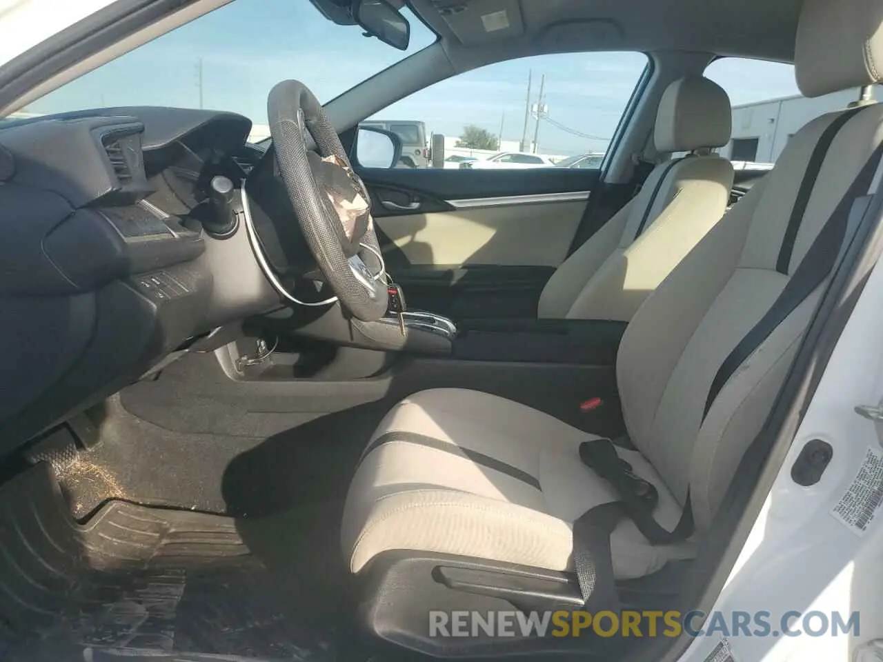 7 Photograph of a damaged car 19XFC2F65KE025463 HONDA CIVIC 2019