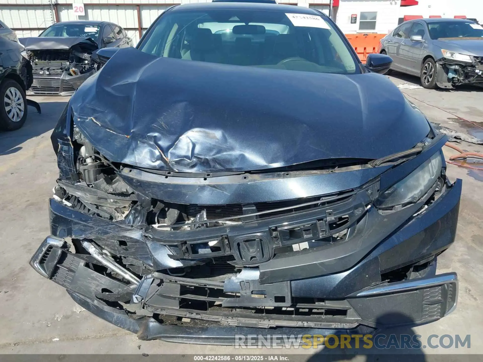 12 Photograph of a damaged car 19XFC2F65KE027701 HONDA CIVIC 2019