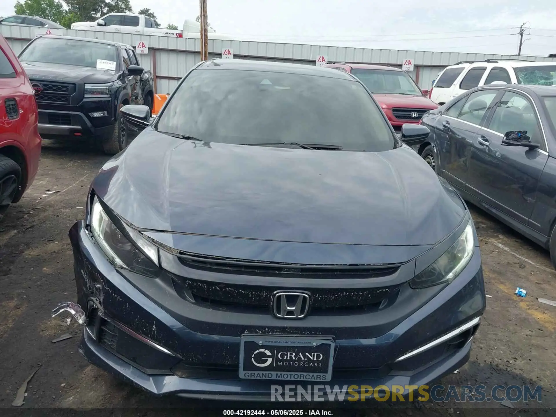 12 Photograph of a damaged car 19XFC2F65KE029884 HONDA CIVIC 2019