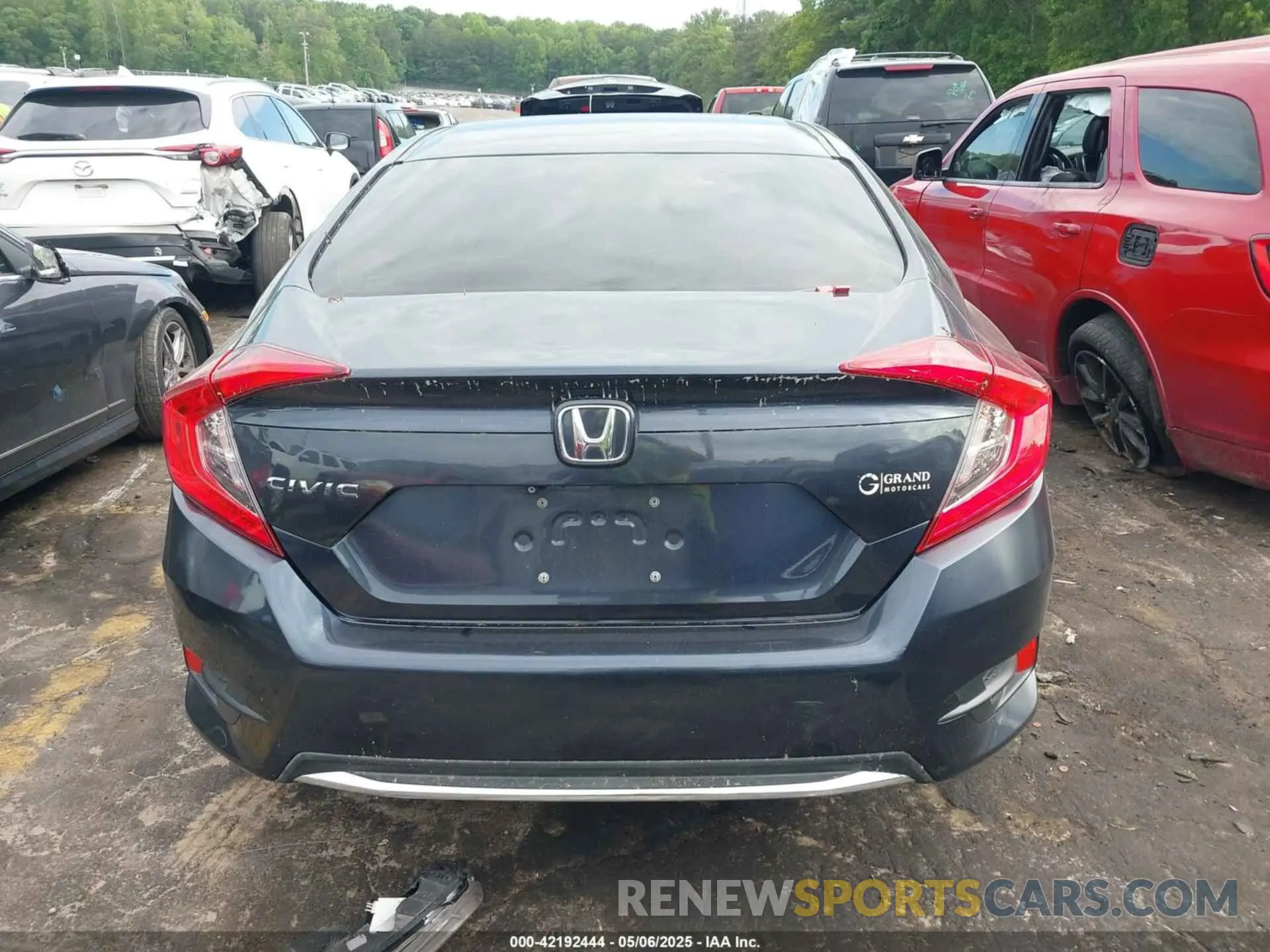 16 Photograph of a damaged car 19XFC2F65KE029884 HONDA CIVIC 2019