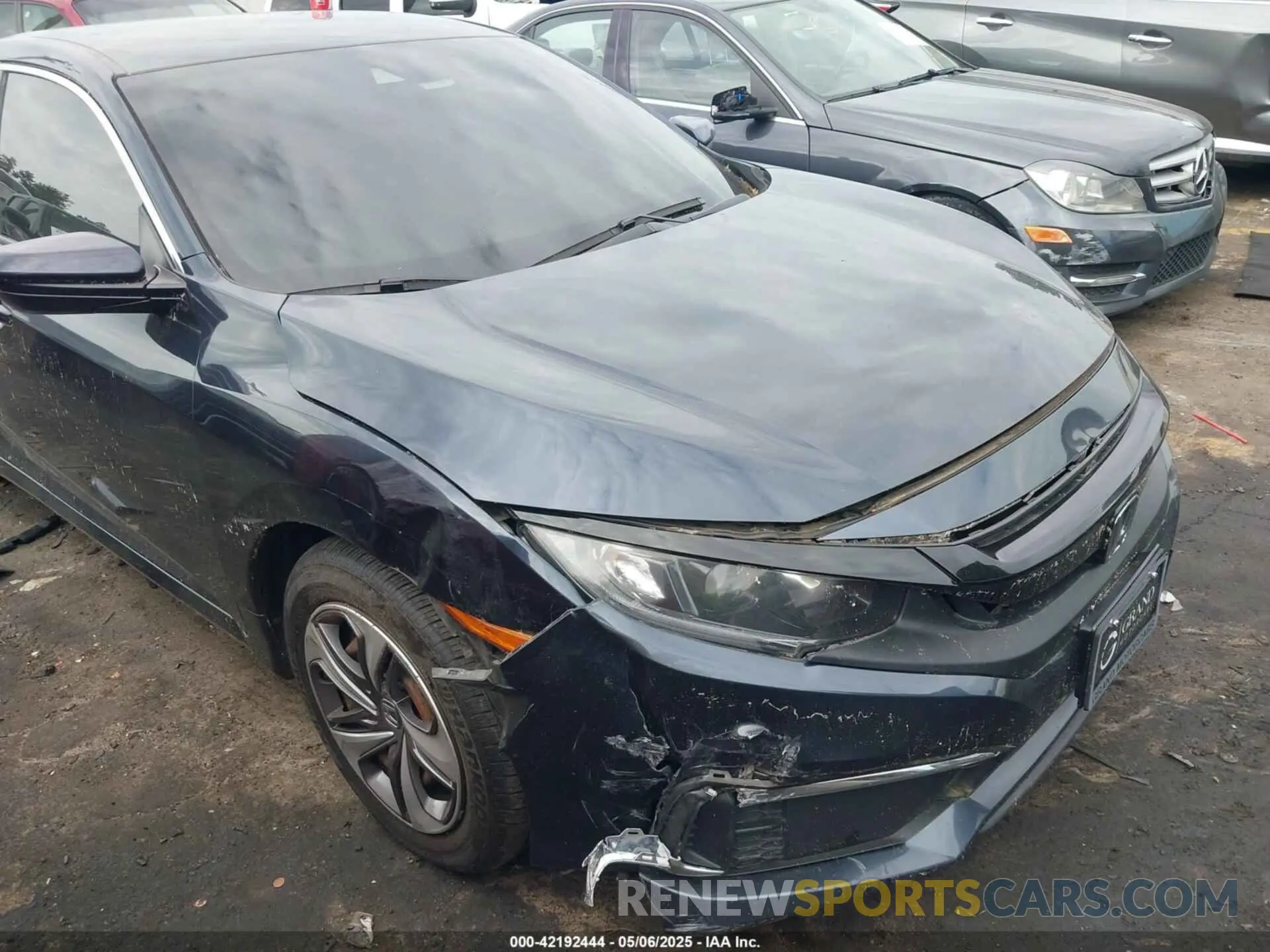 6 Photograph of a damaged car 19XFC2F65KE029884 HONDA CIVIC 2019