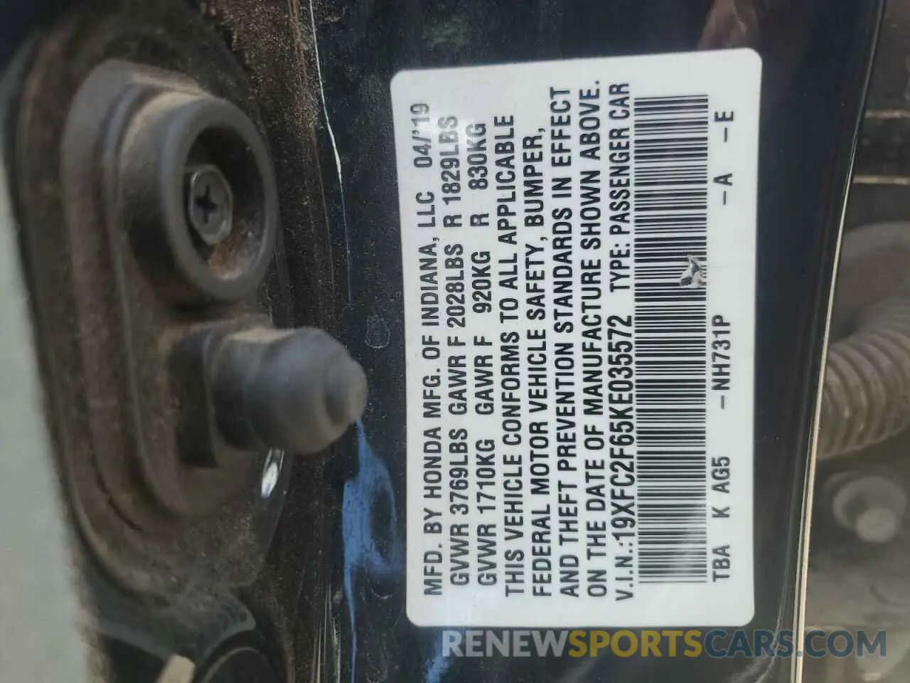 13 Photograph of a damaged car 19XFC2F65KE035572 HONDA CIVIC 2019