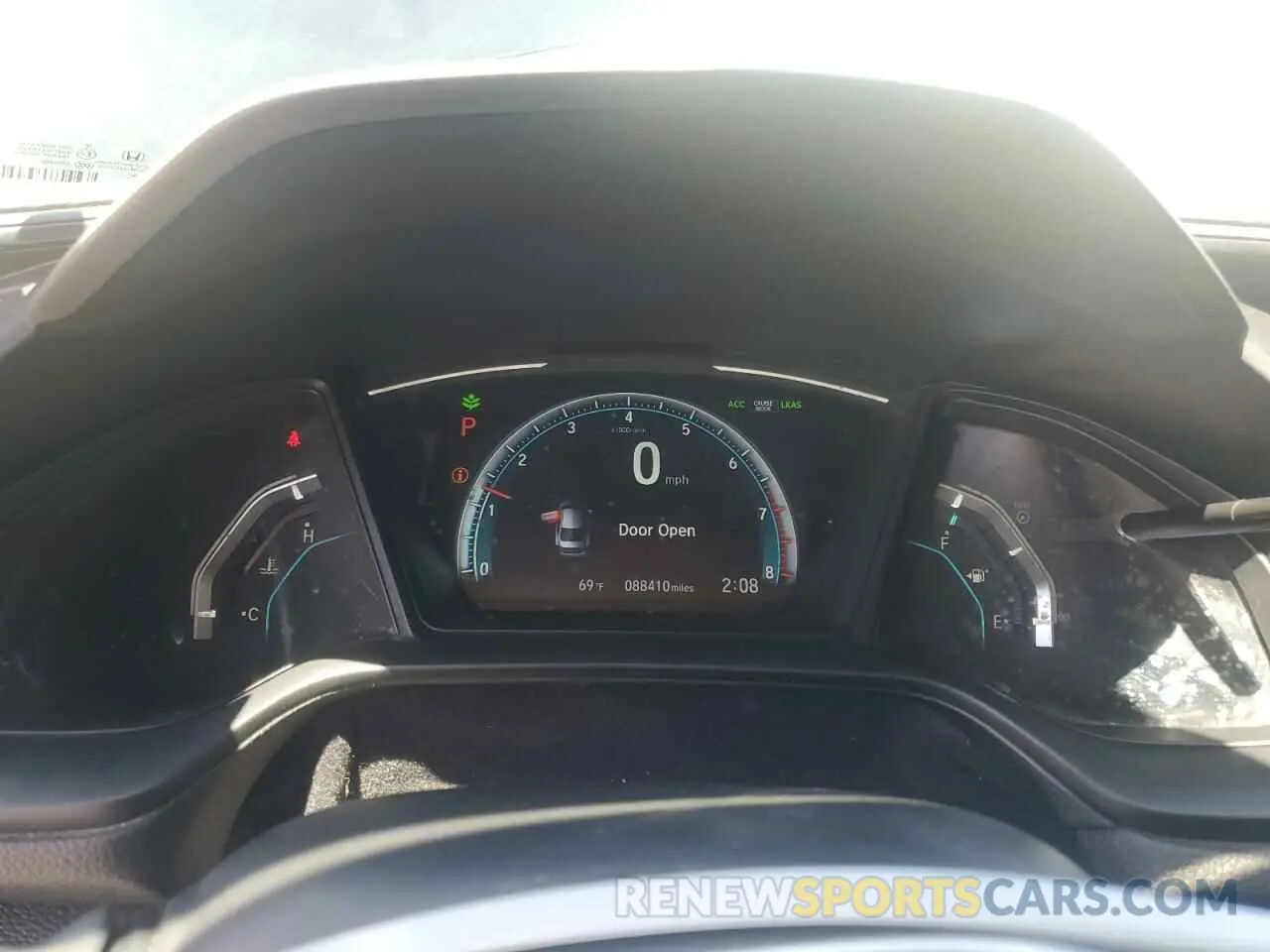 9 Photograph of a damaged car 19XFC2F65KE035572 HONDA CIVIC 2019
