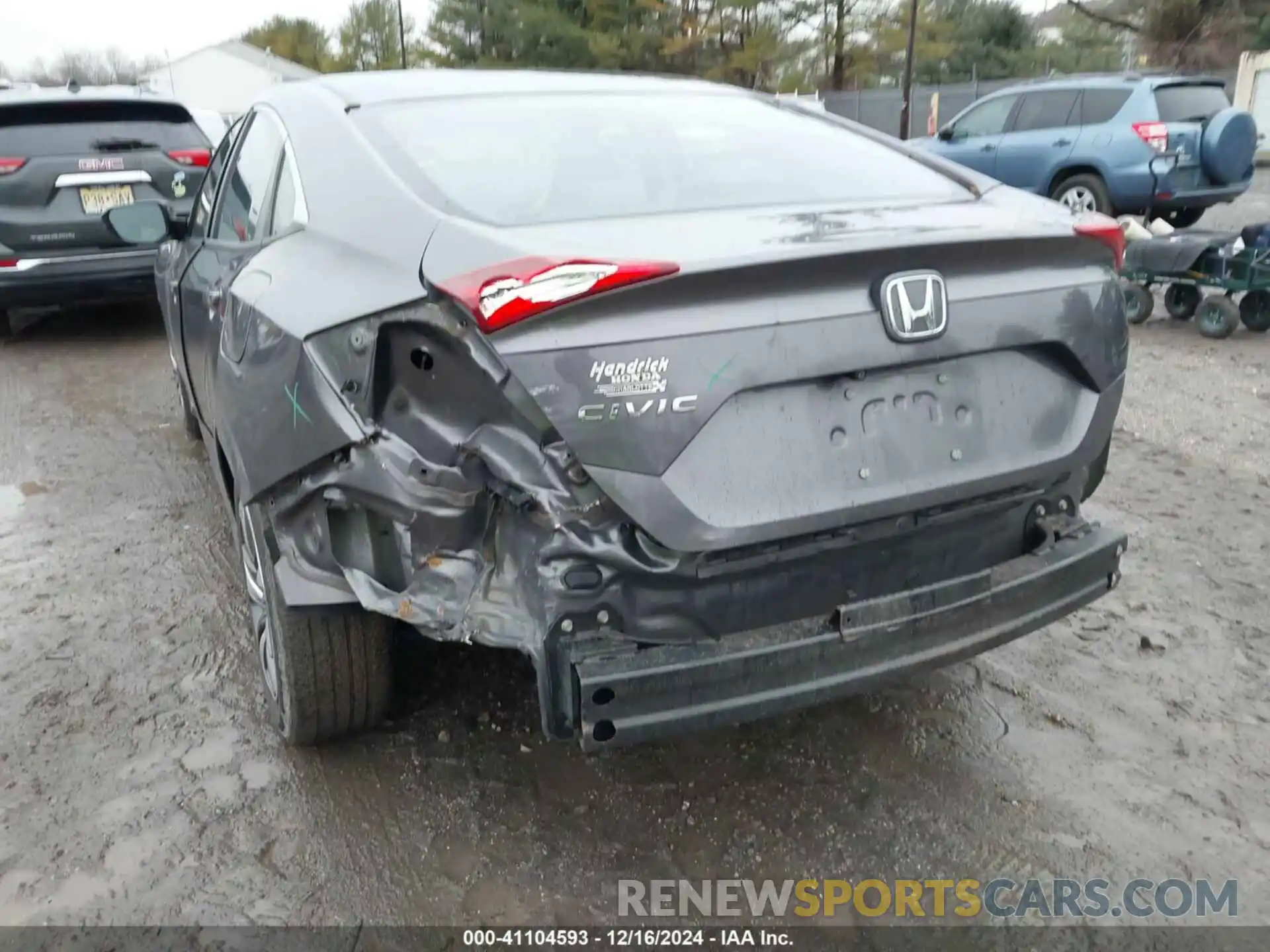 6 Photograph of a damaged car 19XFC2F65KE037693 HONDA CIVIC 2019