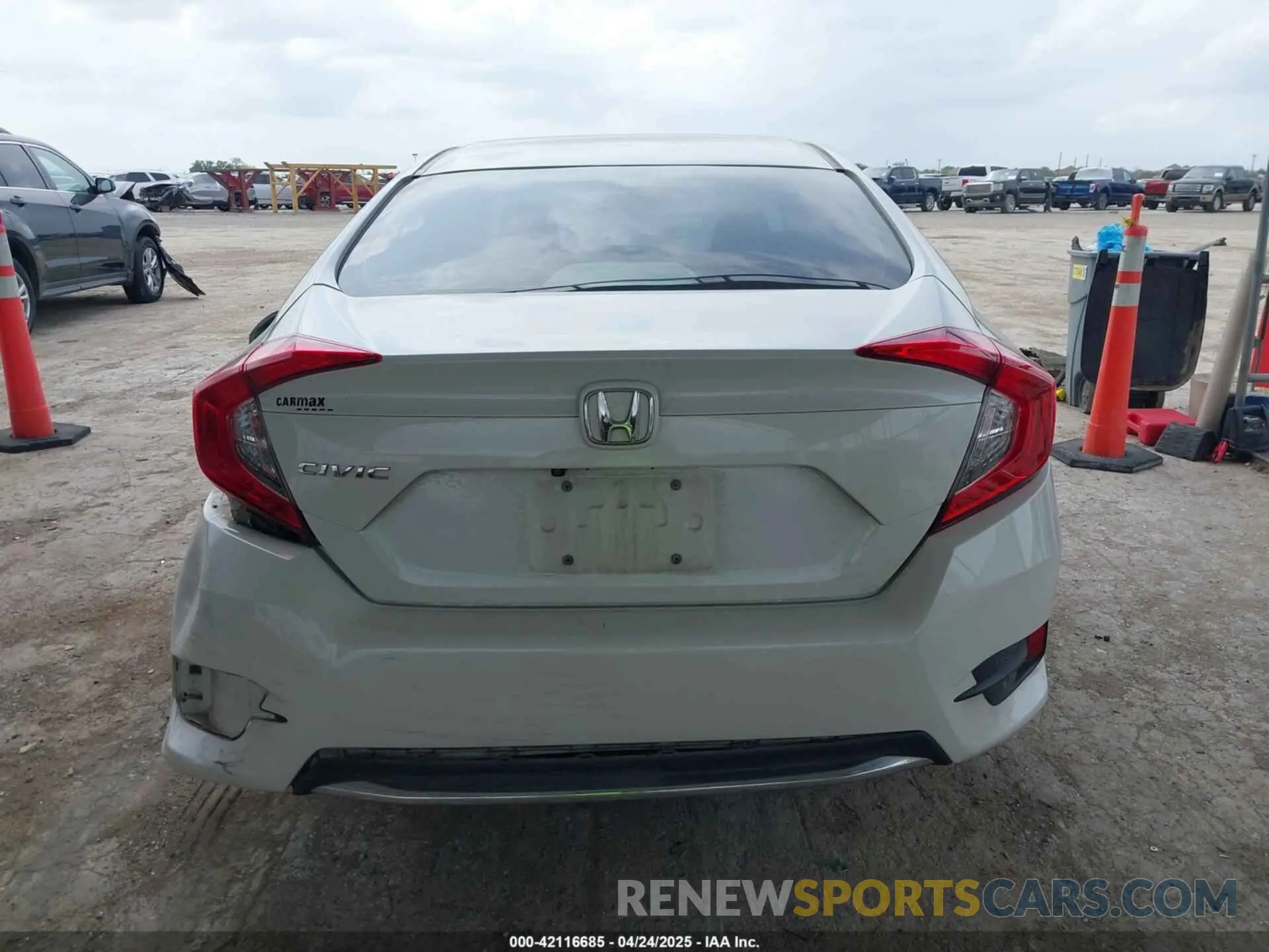 16 Photograph of a damaged car 19XFC2F65KE049844 HONDA CIVIC 2019