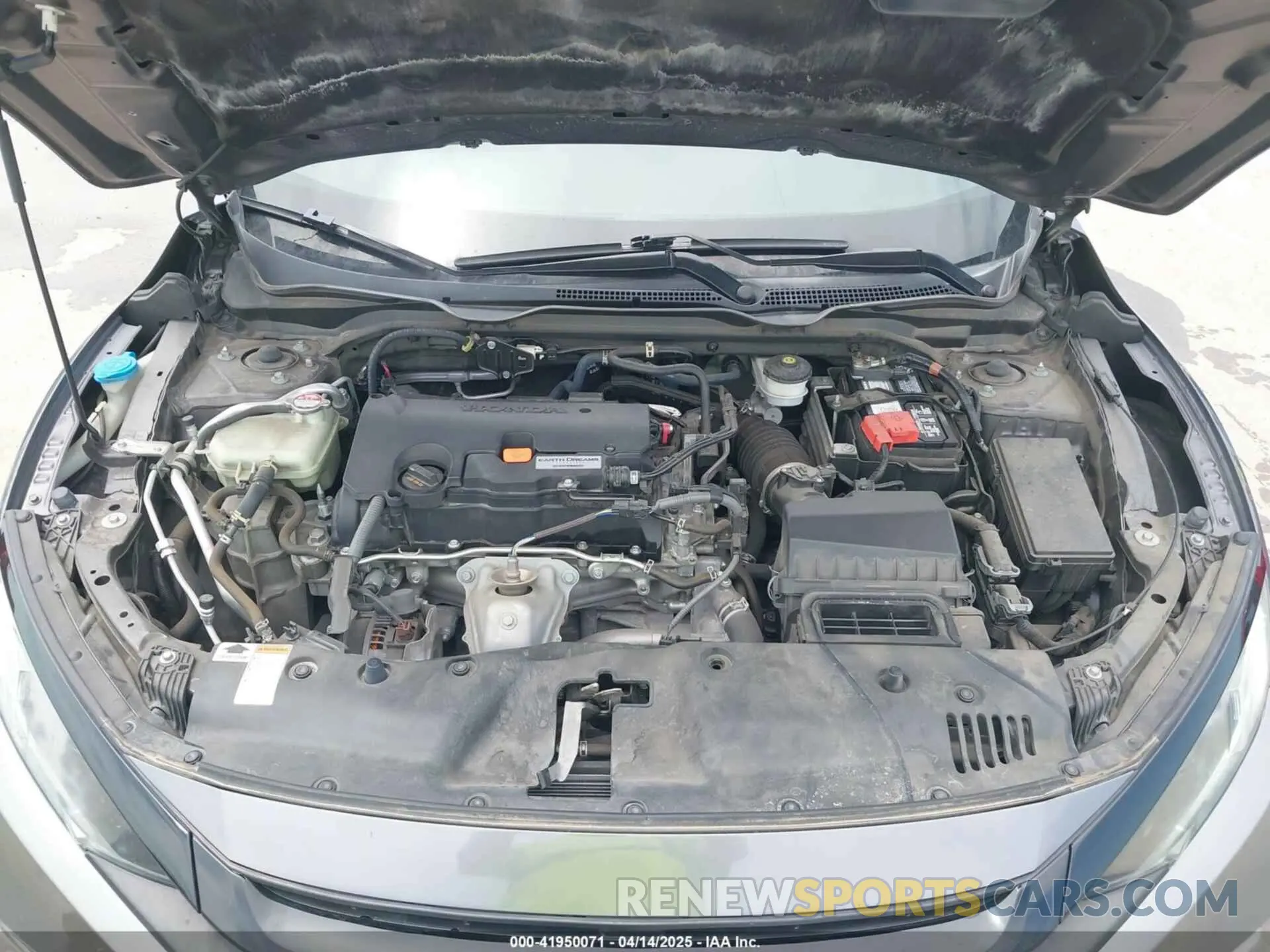 10 Photograph of a damaged car 19XFC2F66KE020594 HONDA CIVIC 2019