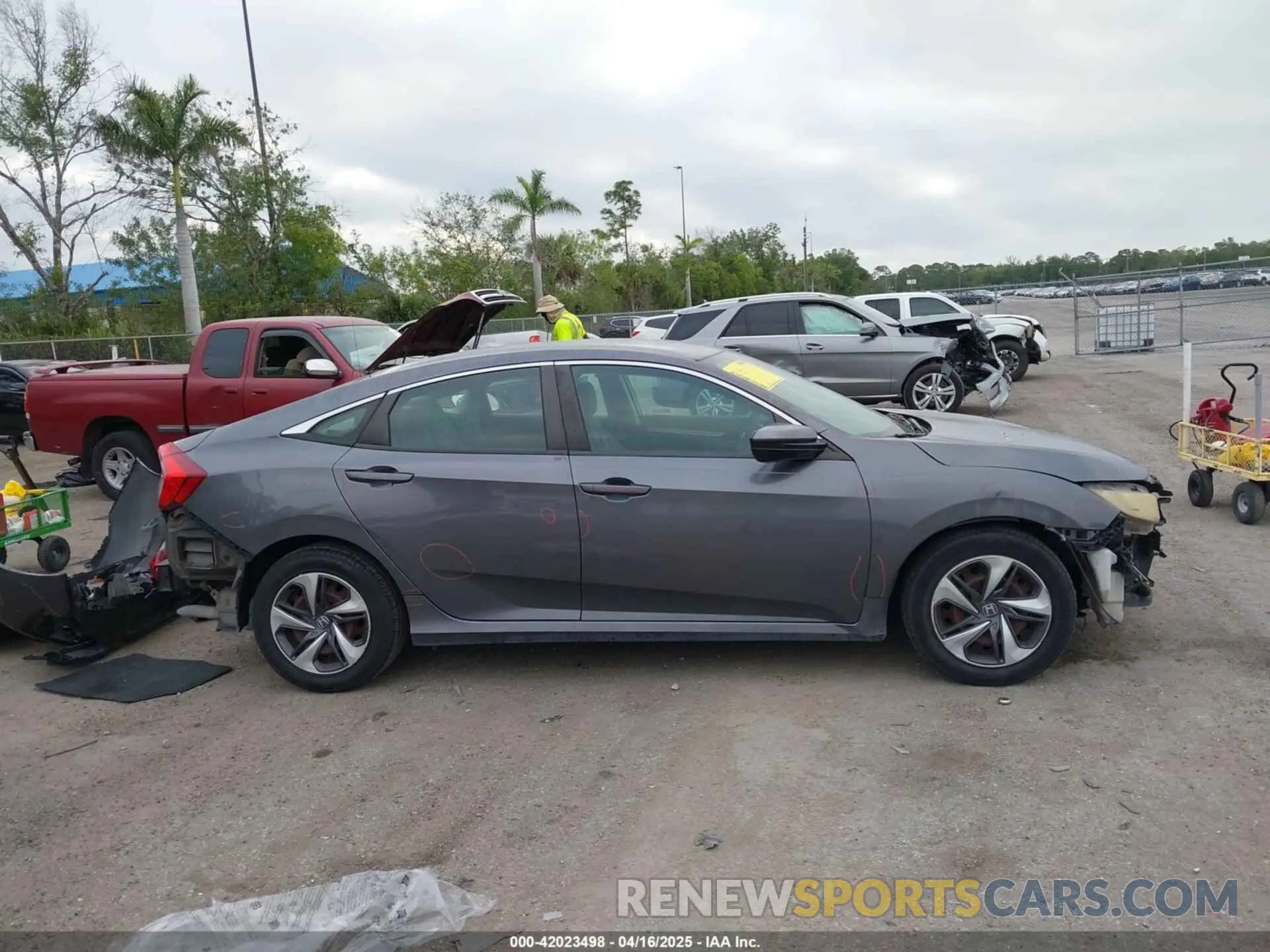 13 Photograph of a damaged car 19XFC2F66KE024399 HONDA CIVIC 2019