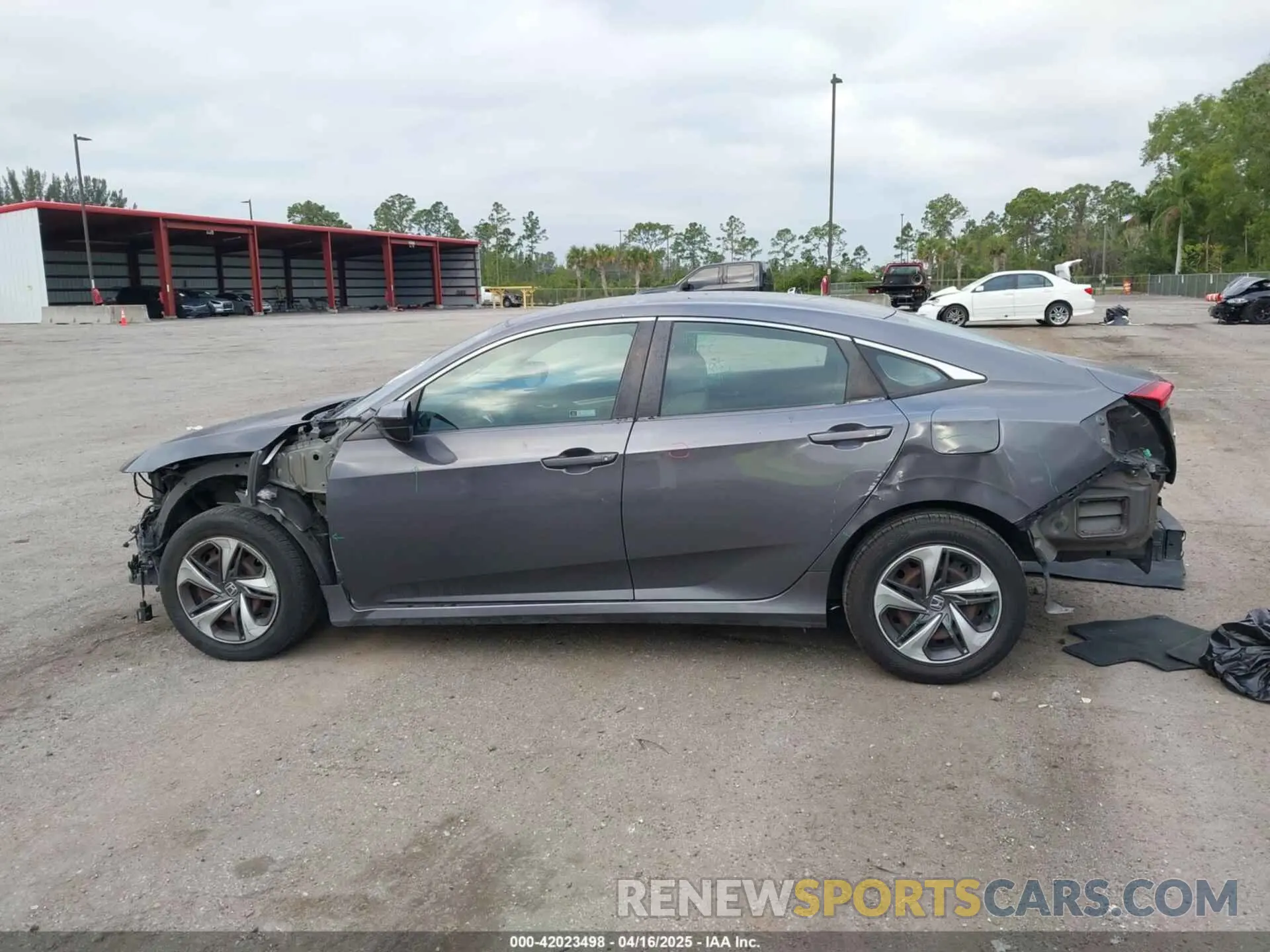 14 Photograph of a damaged car 19XFC2F66KE024399 HONDA CIVIC 2019