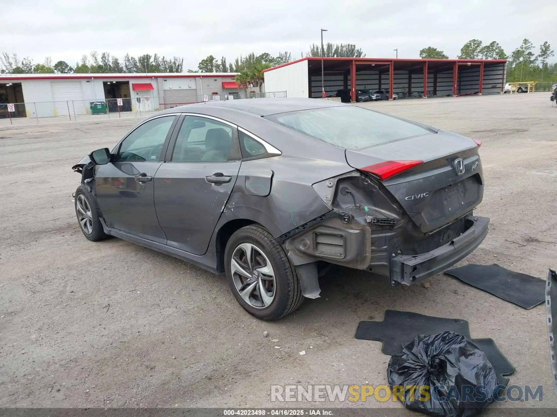 3 Photograph of a damaged car 19XFC2F66KE024399 HONDA CIVIC 2019