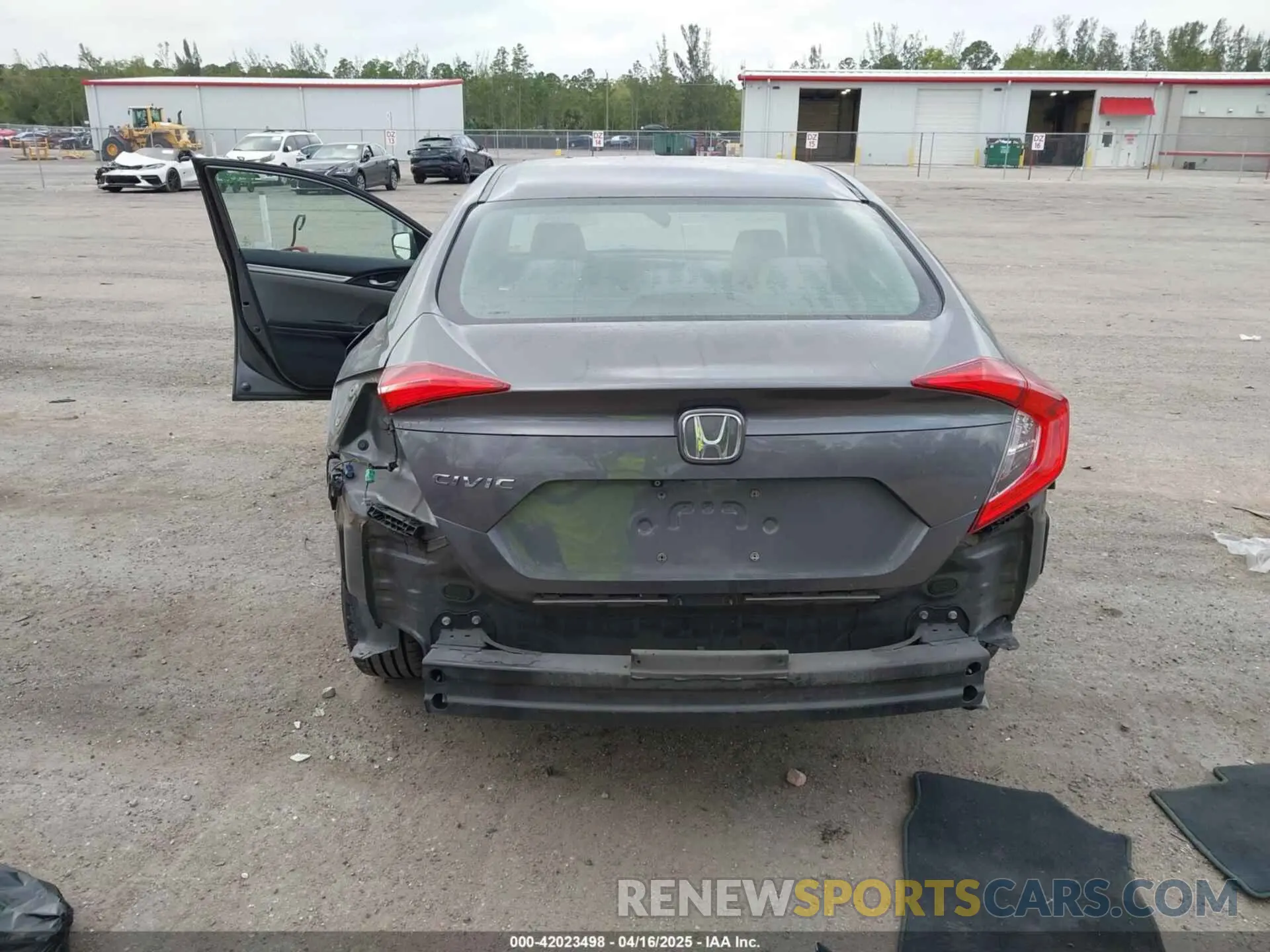 6 Photograph of a damaged car 19XFC2F66KE024399 HONDA CIVIC 2019