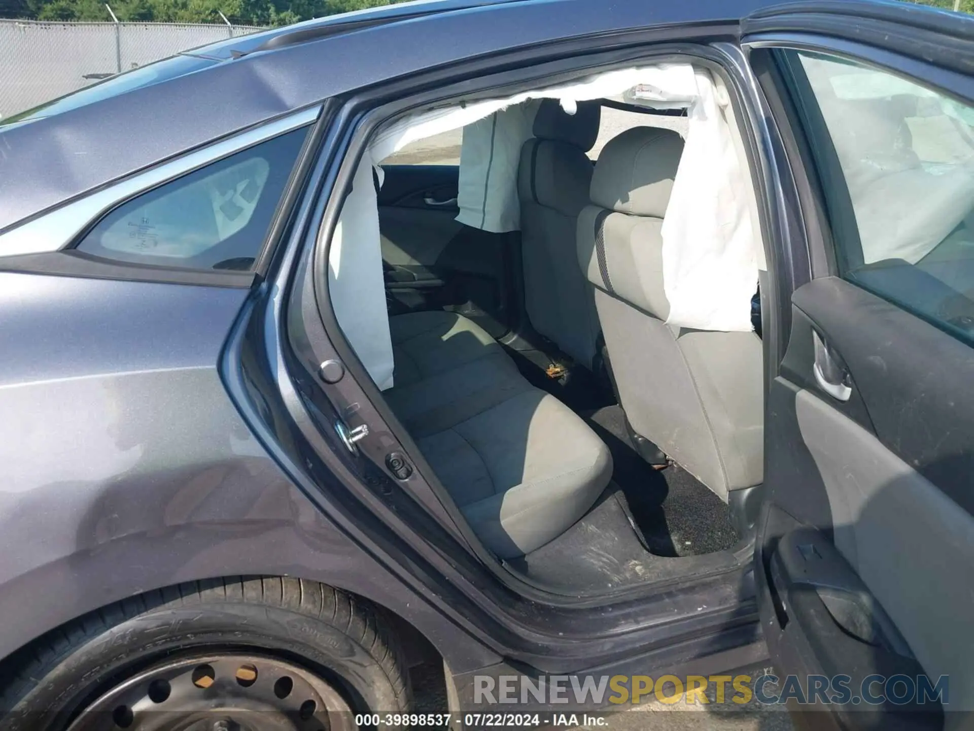 8 Photograph of a damaged car 19XFC2F66KE028596 HONDA CIVIC 2019