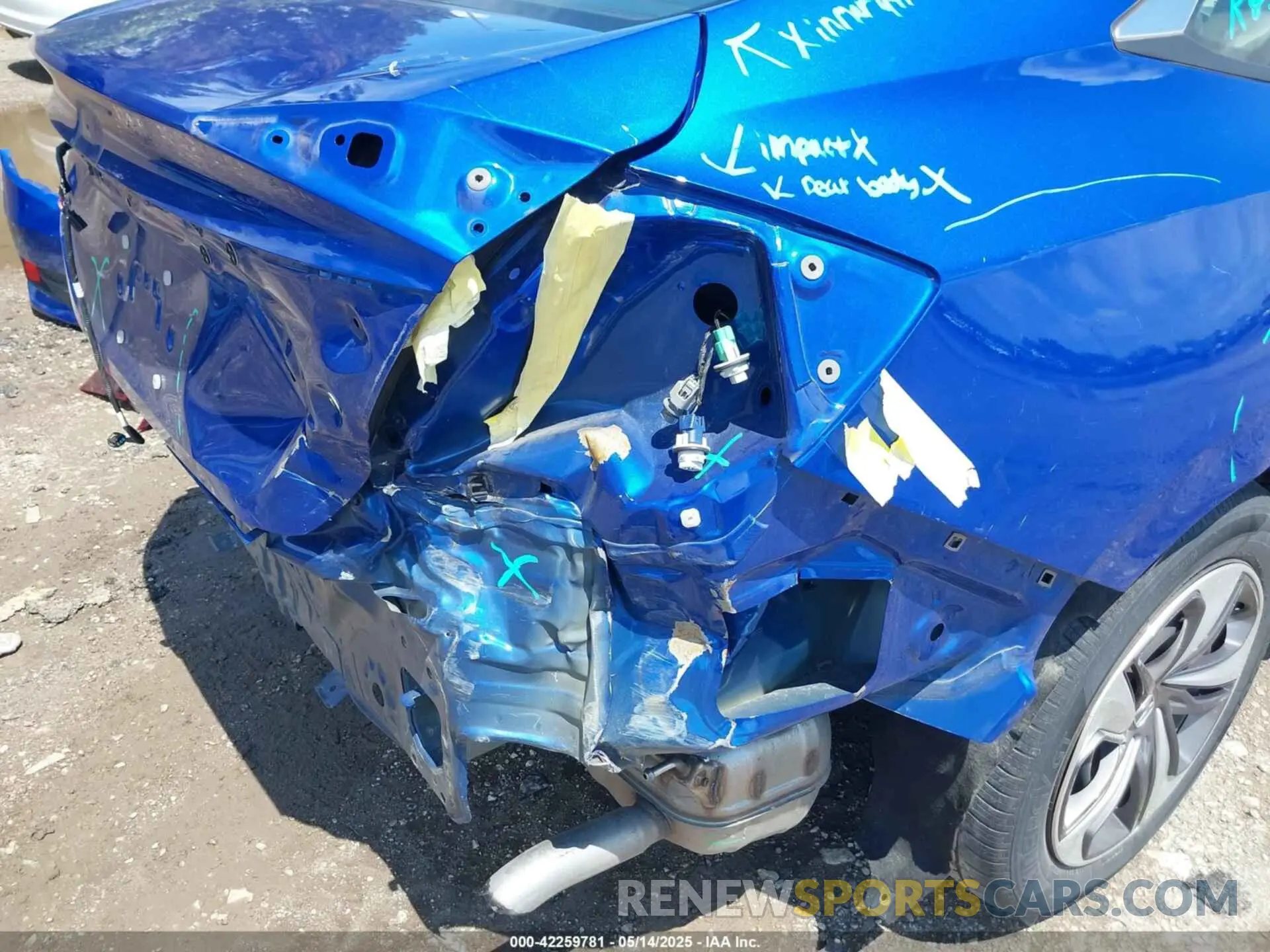 6 Photograph of a damaged car 19XFC2F66KE031966 HONDA CIVIC 2019