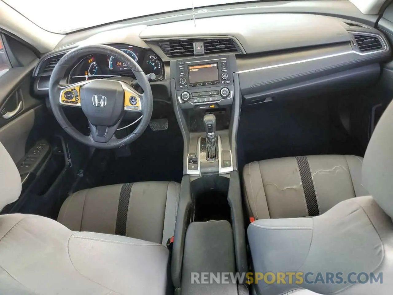 8 Photograph of a damaged car 19XFC2F66KE039629 HONDA CIVIC 2019