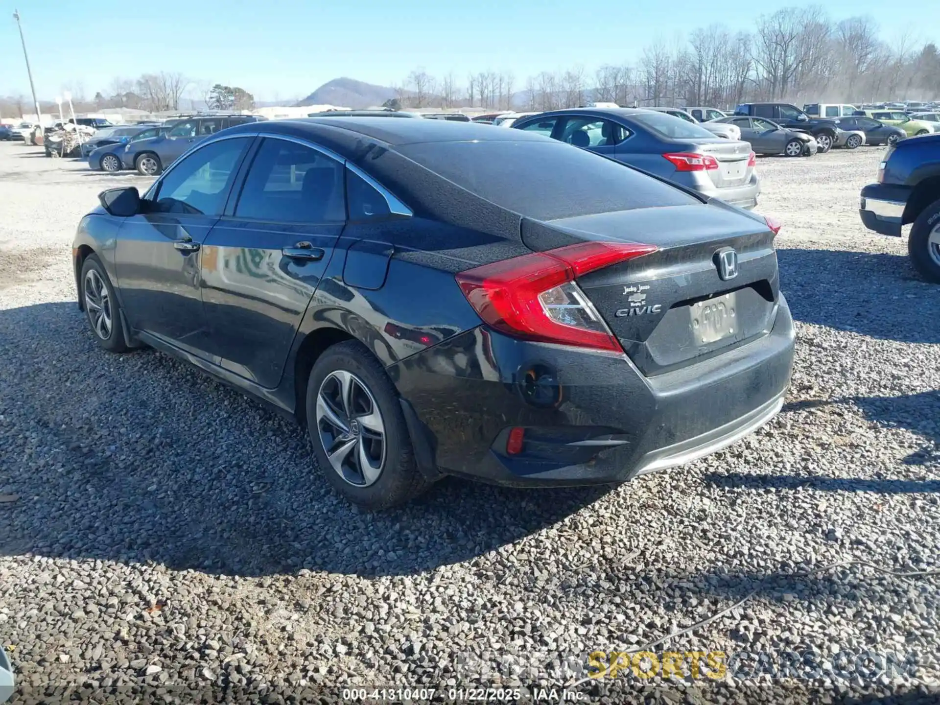 3 Photograph of a damaged car 19XFC2F66KE047035 HONDA CIVIC 2019