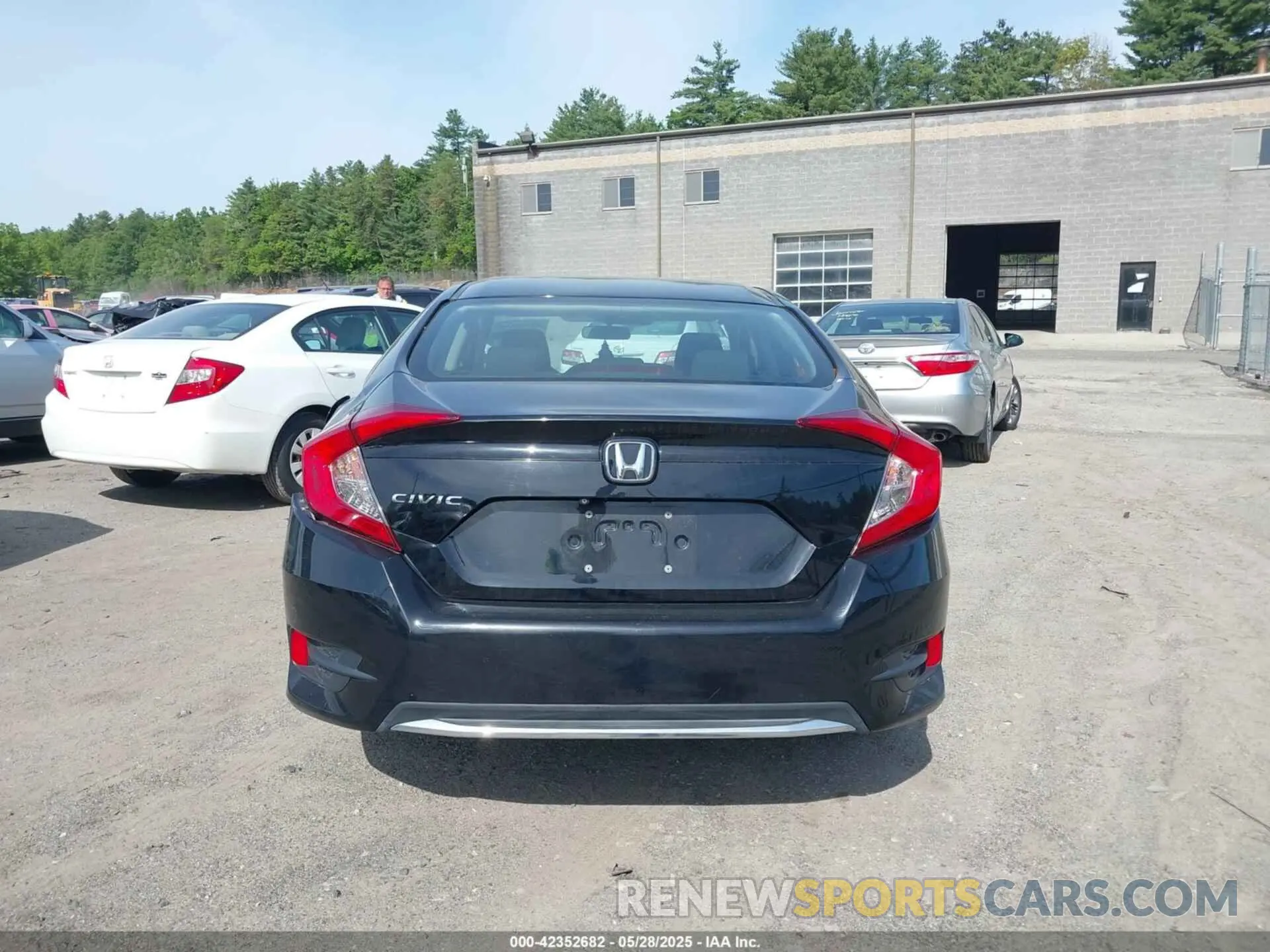 16 Photograph of a damaged car 19XFC2F66KE202263 HONDA CIVIC 2019