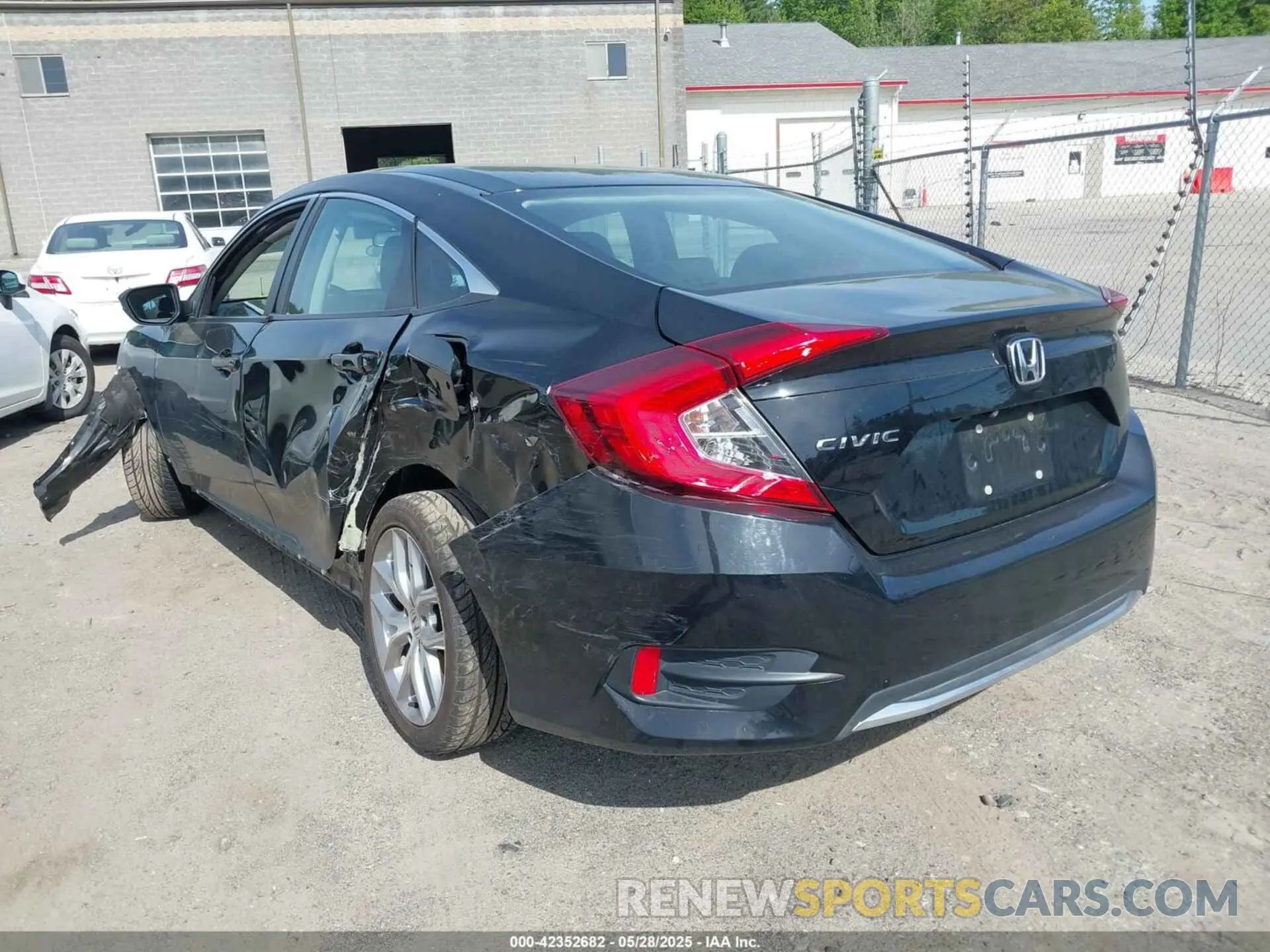 3 Photograph of a damaged car 19XFC2F66KE202263 HONDA CIVIC 2019