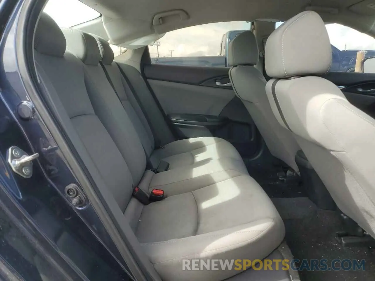 10 Photograph of a damaged car 19XFC2F66KE207835 HONDA CIVIC 2019