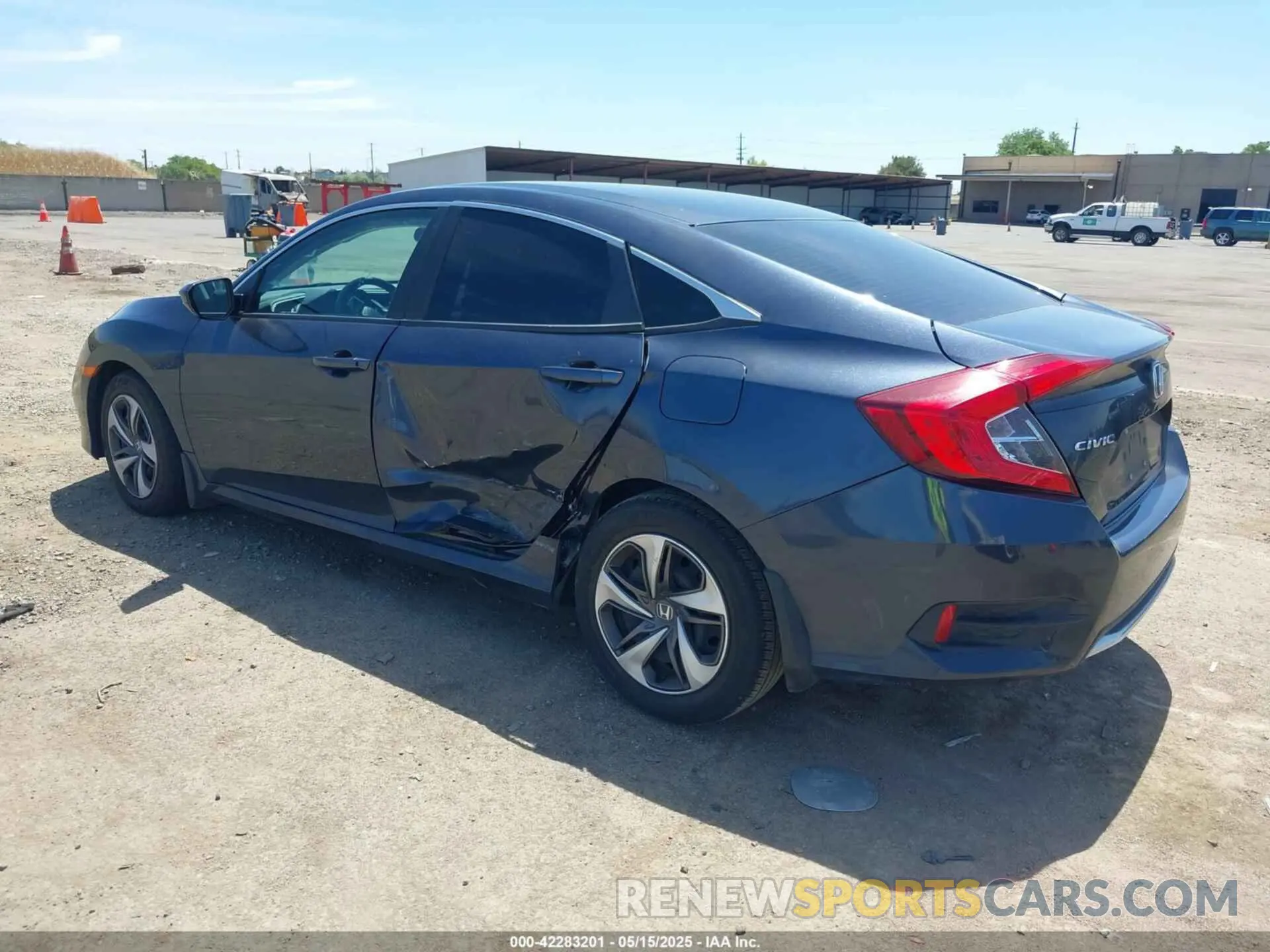 3 Photograph of a damaged car 19XFC2F66KE209682 HONDA CIVIC 2019