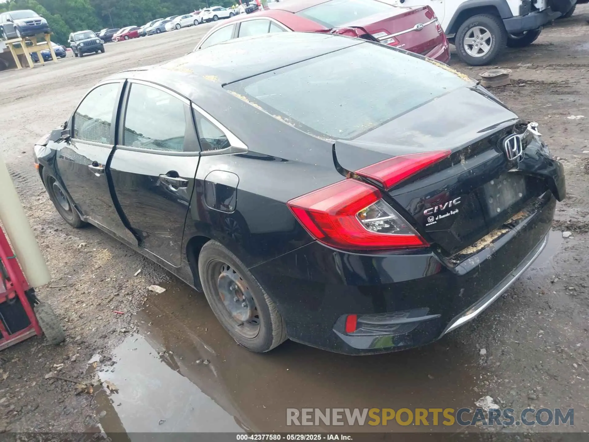 3 Photograph of a damaged car 19XFC2F67KE011063 HONDA CIVIC 2019