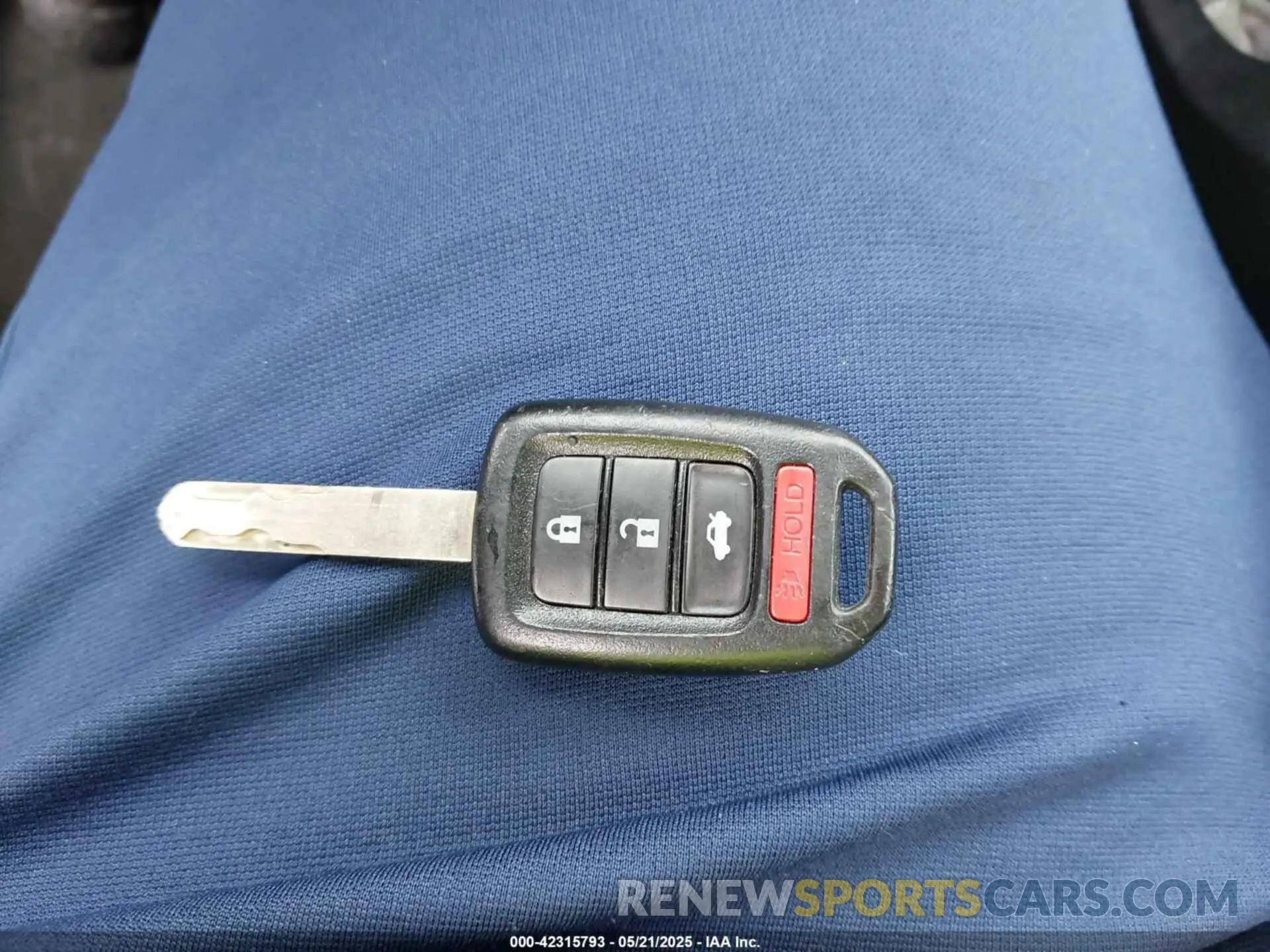 11 Photograph of a damaged car 19XFC2F67KE028591 HONDA CIVIC 2019