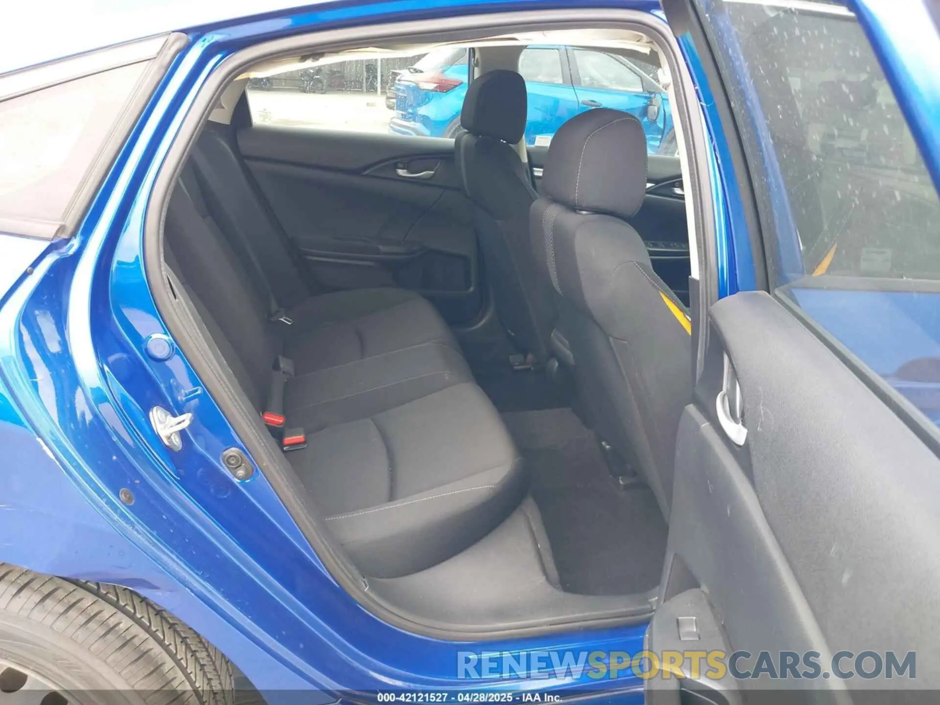 8 Photograph of a damaged car 19XFC2F67KE034164 HONDA CIVIC 2019