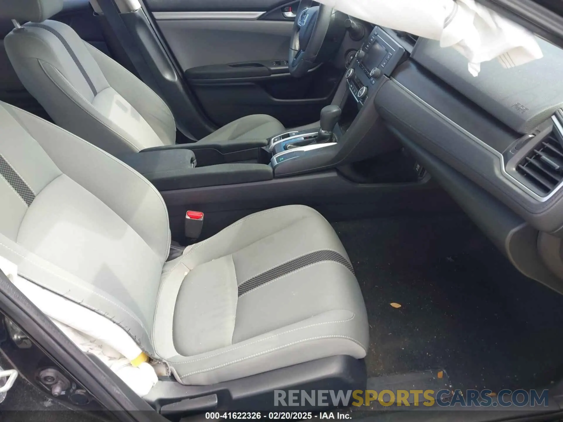 5 Photograph of a damaged car 19XFC2F67KE046797 HONDA CIVIC 2019