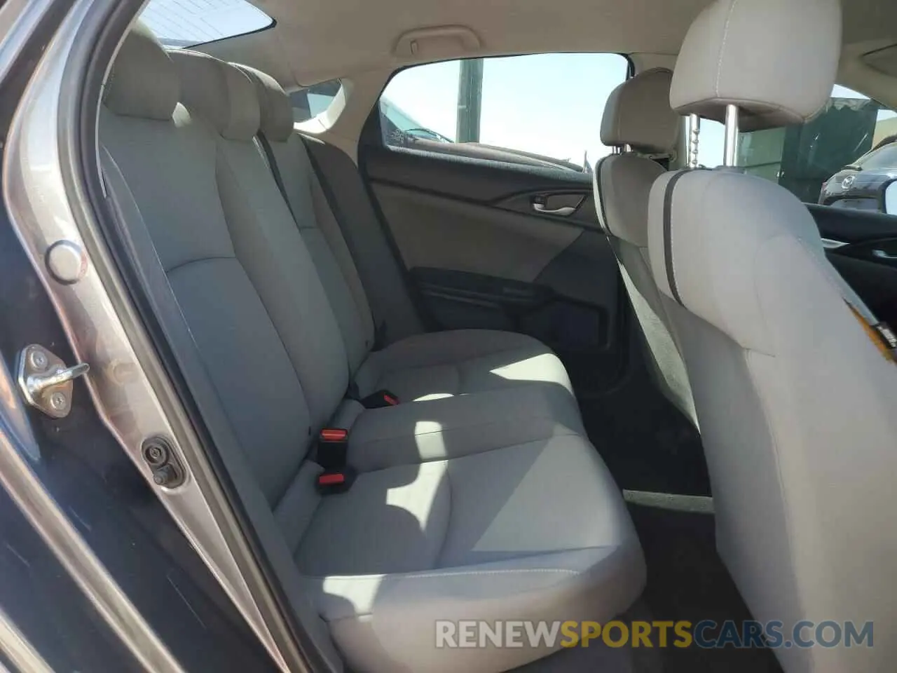 11 Photograph of a damaged car 19XFC2F68KE003117 HONDA CIVIC 2019