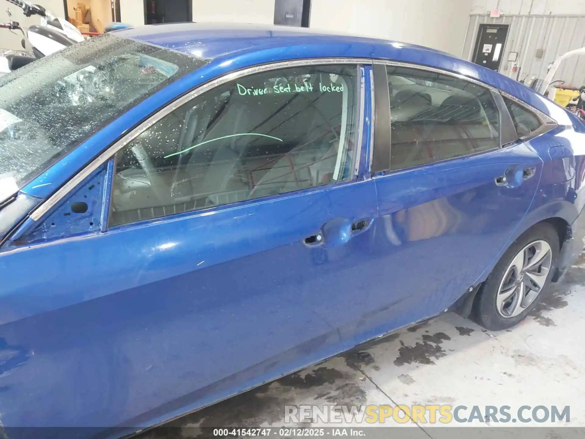 18 Photograph of a damaged car 19XFC2F68KE017454 HONDA CIVIC 2019