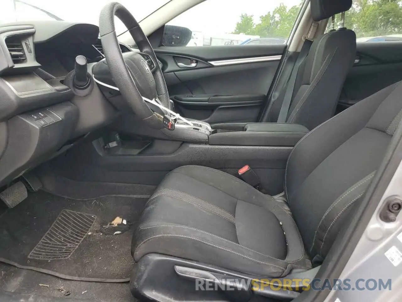 7 Photograph of a damaged car 19XFC2F68KE038434 HONDA CIVIC 2019