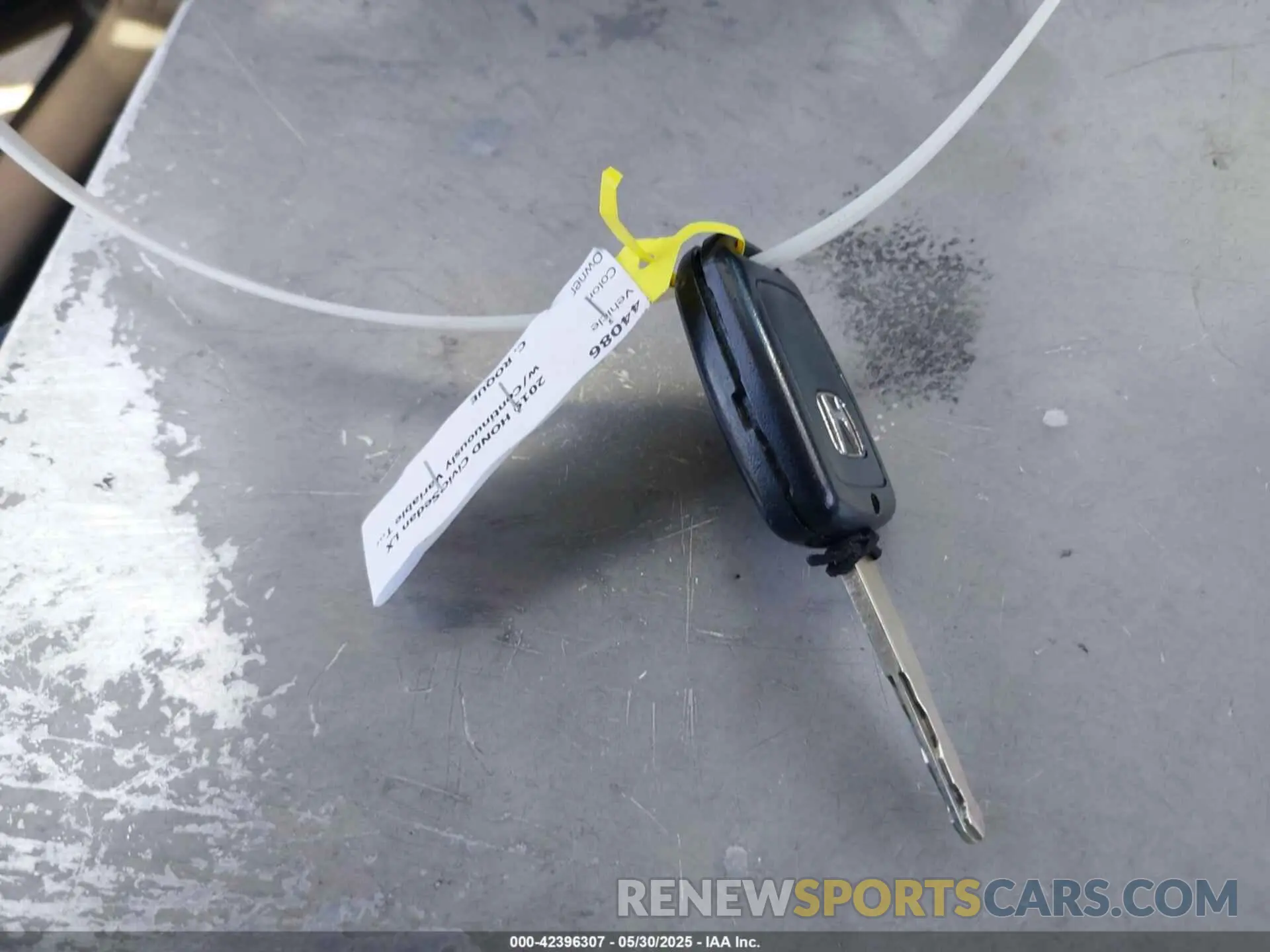 11 Photograph of a damaged car 19XFC2F68KE207013 HONDA CIVIC 2019