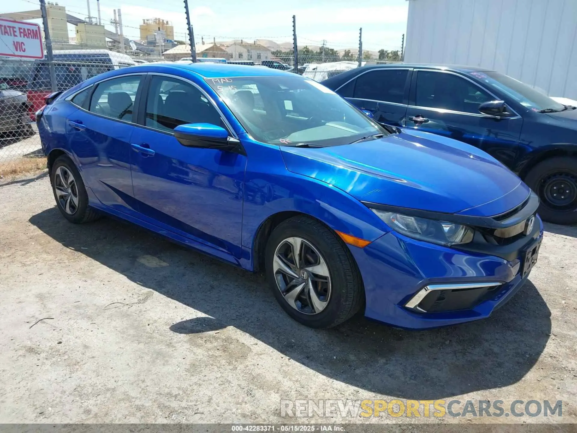 1 Photograph of a damaged car 19XFC2F68KE214611 HONDA CIVIC 2019