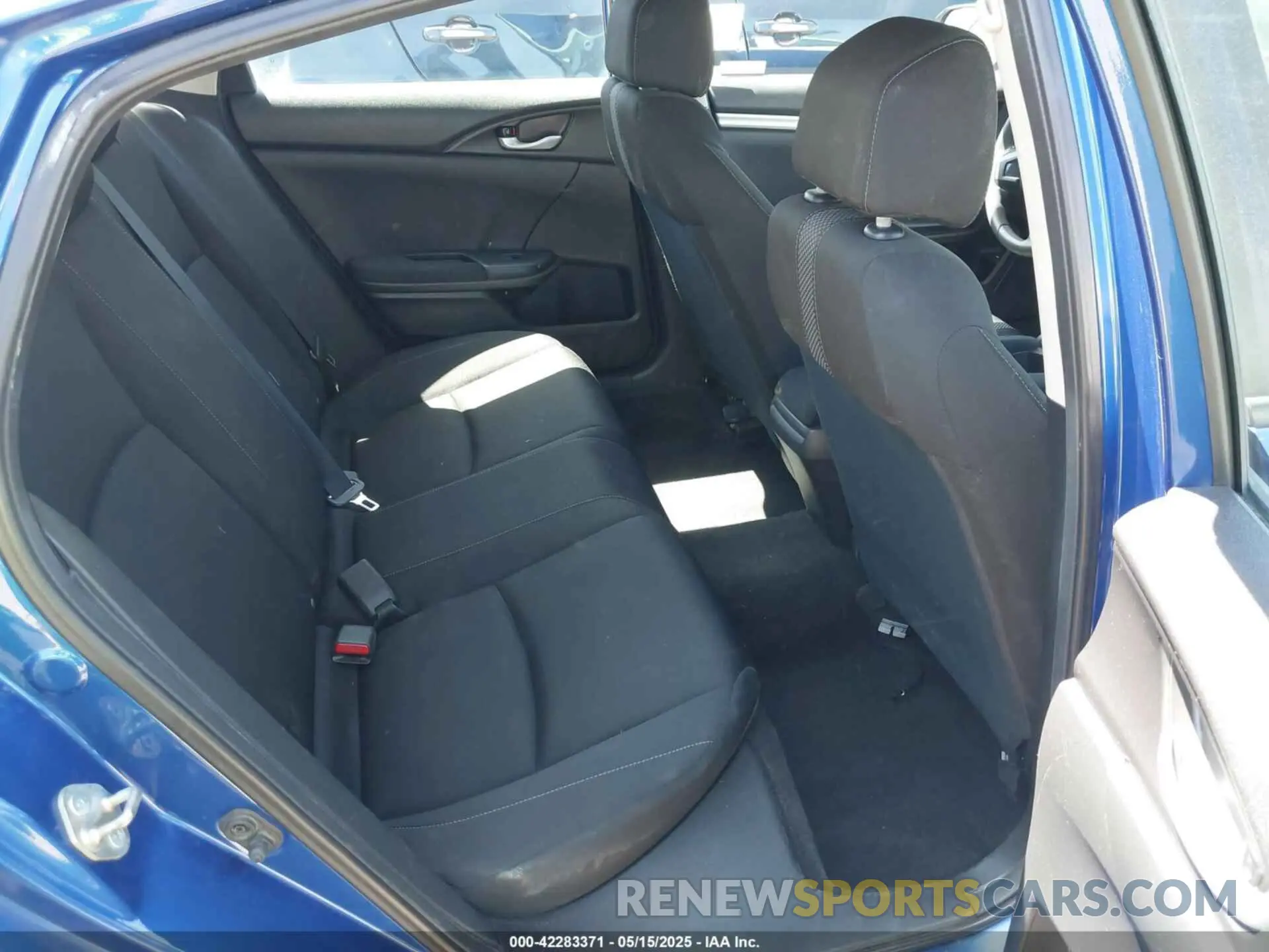8 Photograph of a damaged car 19XFC2F68KE214611 HONDA CIVIC 2019
