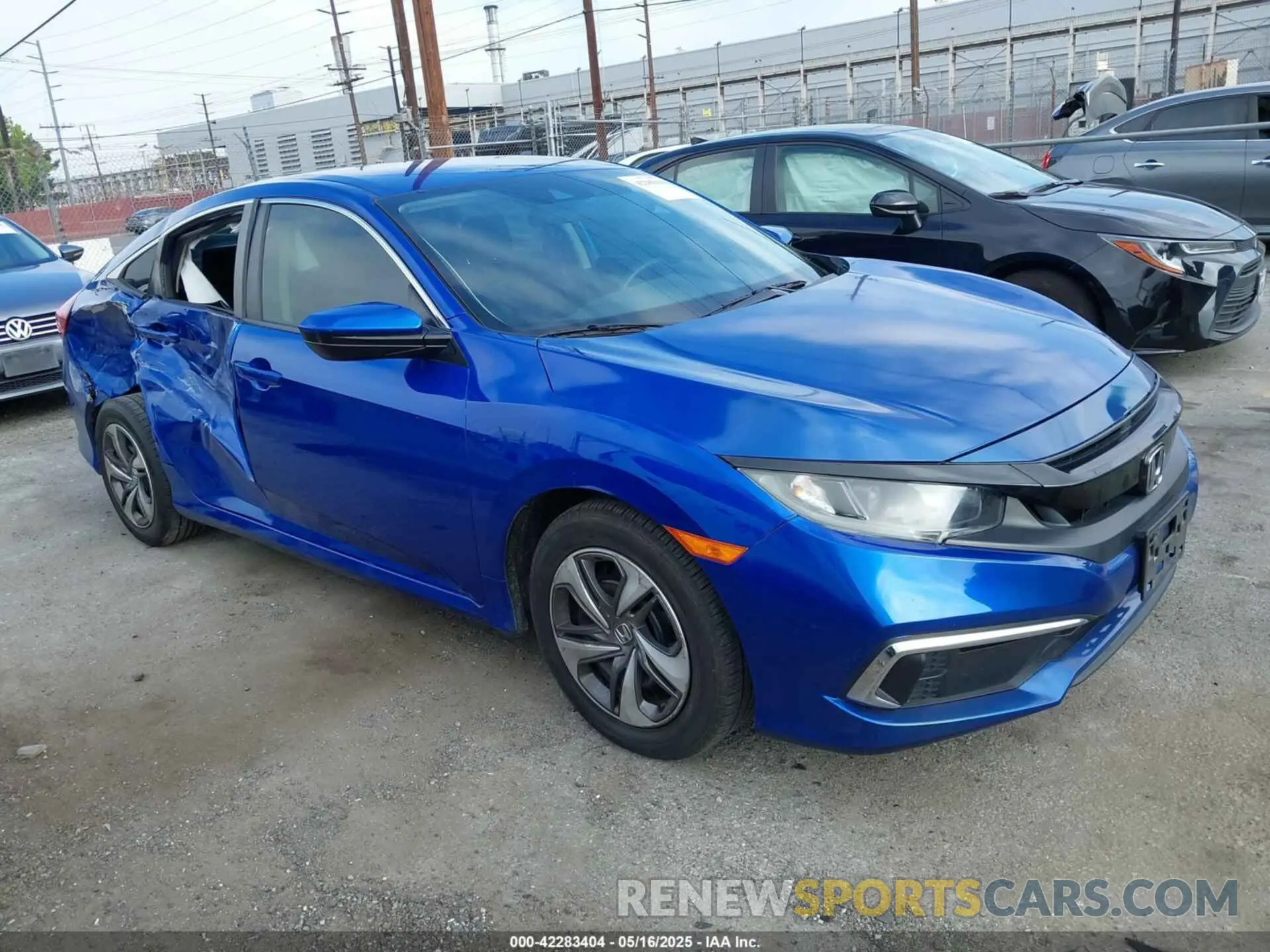 1 Photograph of a damaged car 19XFC2F69KE042590 HONDA CIVIC 2019