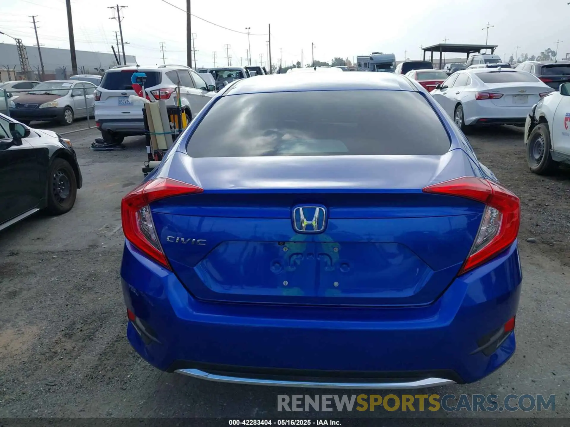 16 Photograph of a damaged car 19XFC2F69KE042590 HONDA CIVIC 2019
