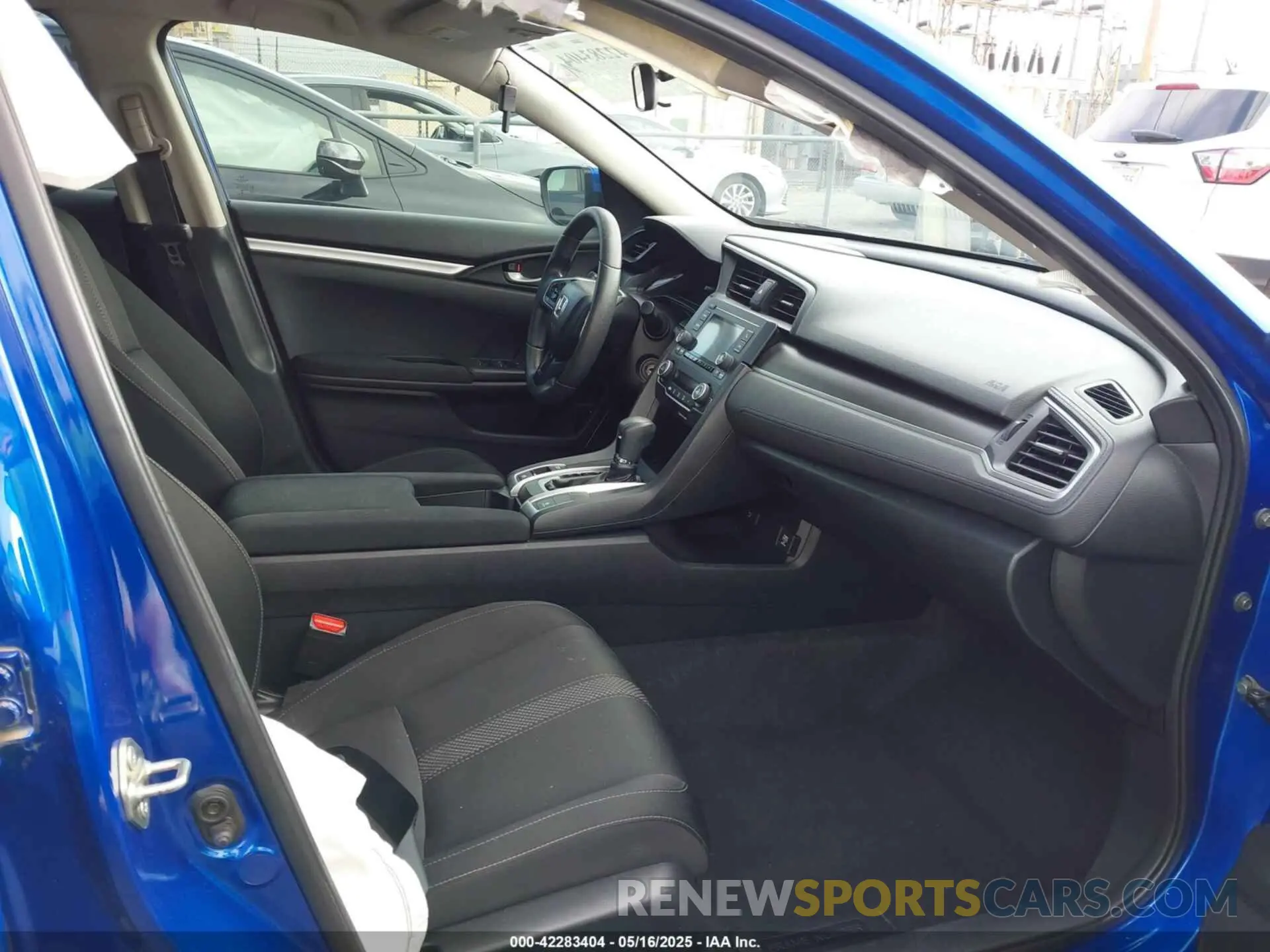 5 Photograph of a damaged car 19XFC2F69KE042590 HONDA CIVIC 2019