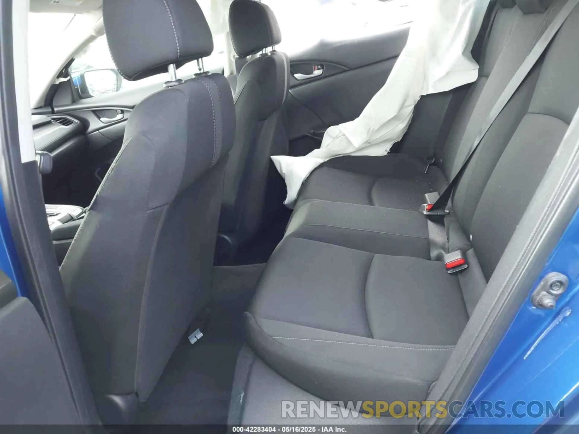 8 Photograph of a damaged car 19XFC2F69KE042590 HONDA CIVIC 2019